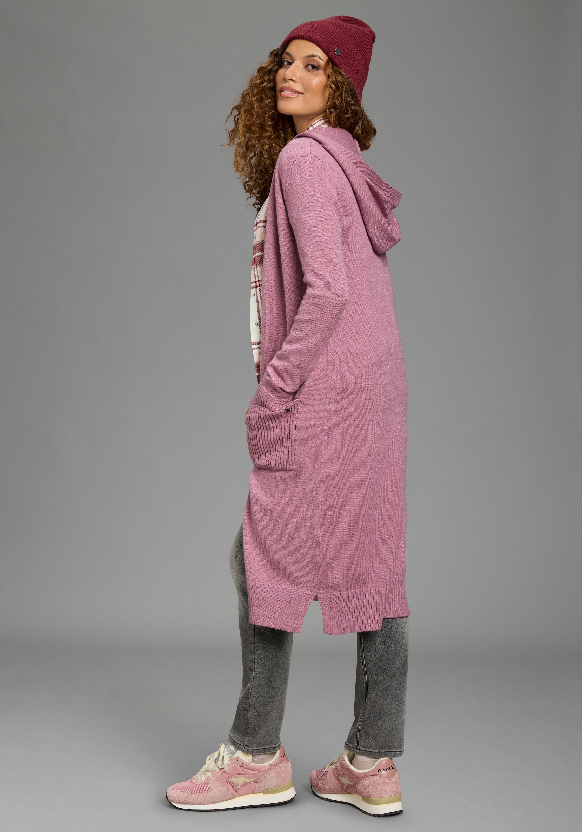 KangaROOS Longstrickjacke mit Kapuze, Langarm, figurumspielende Passform, ohne Verschluss