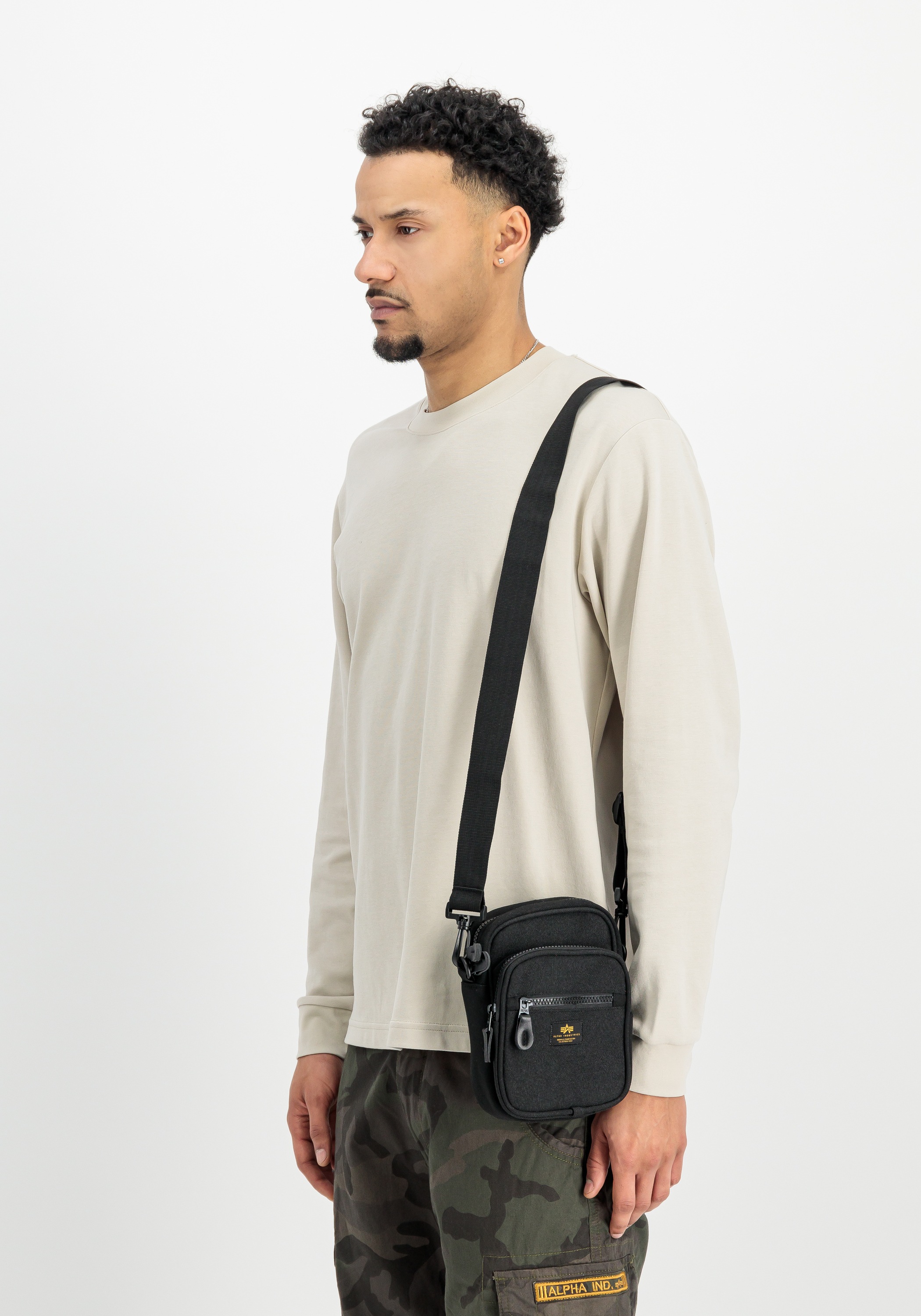Alpha Industries Daypack »Alpha Industries Accessoires - Bags Label Messenger Bag Small«