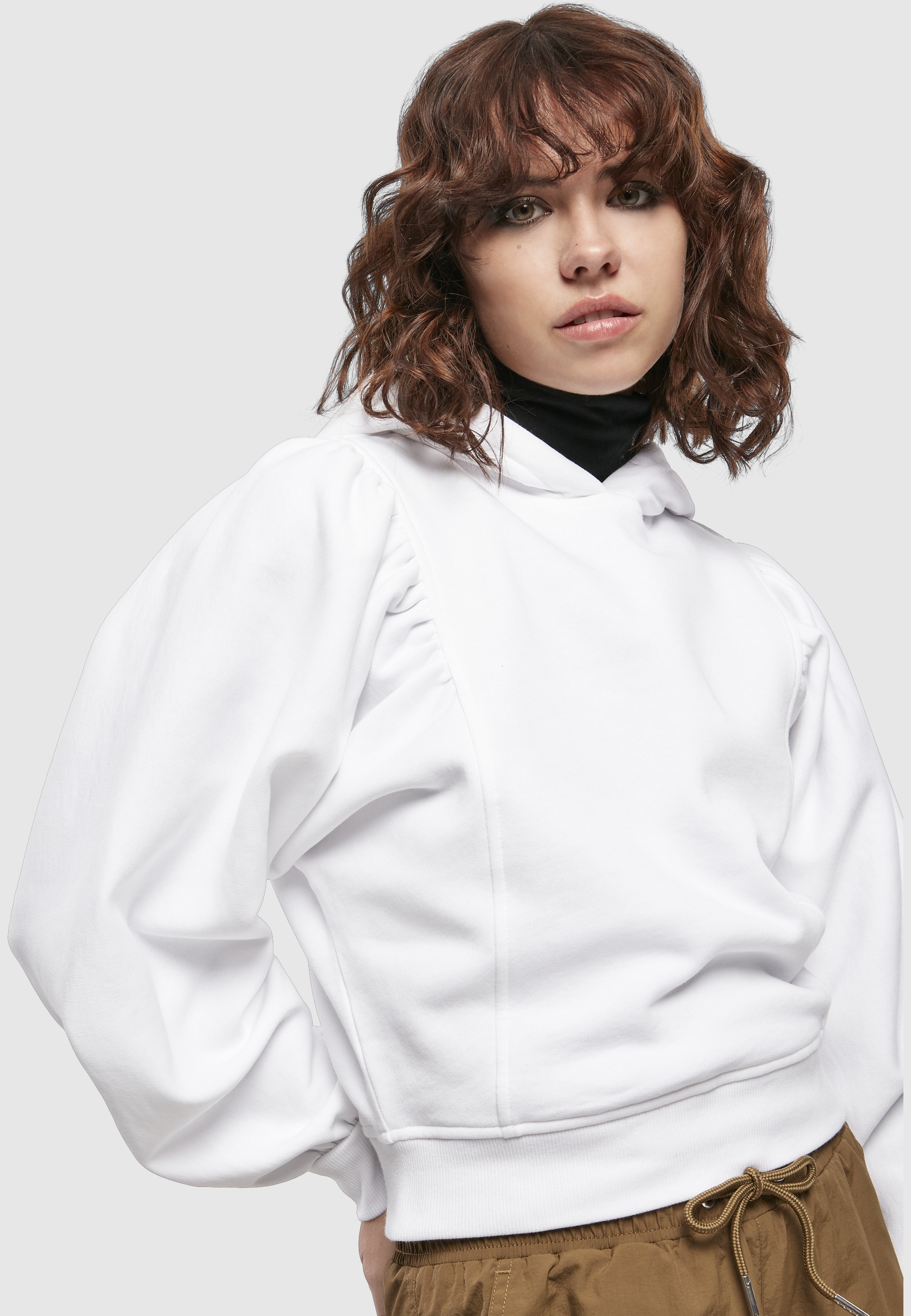 URBAN CLASSICS Hoodie »Urban Classics Damen Ladies Organic Gathering Batwing Hoody«, 1 Stk.
