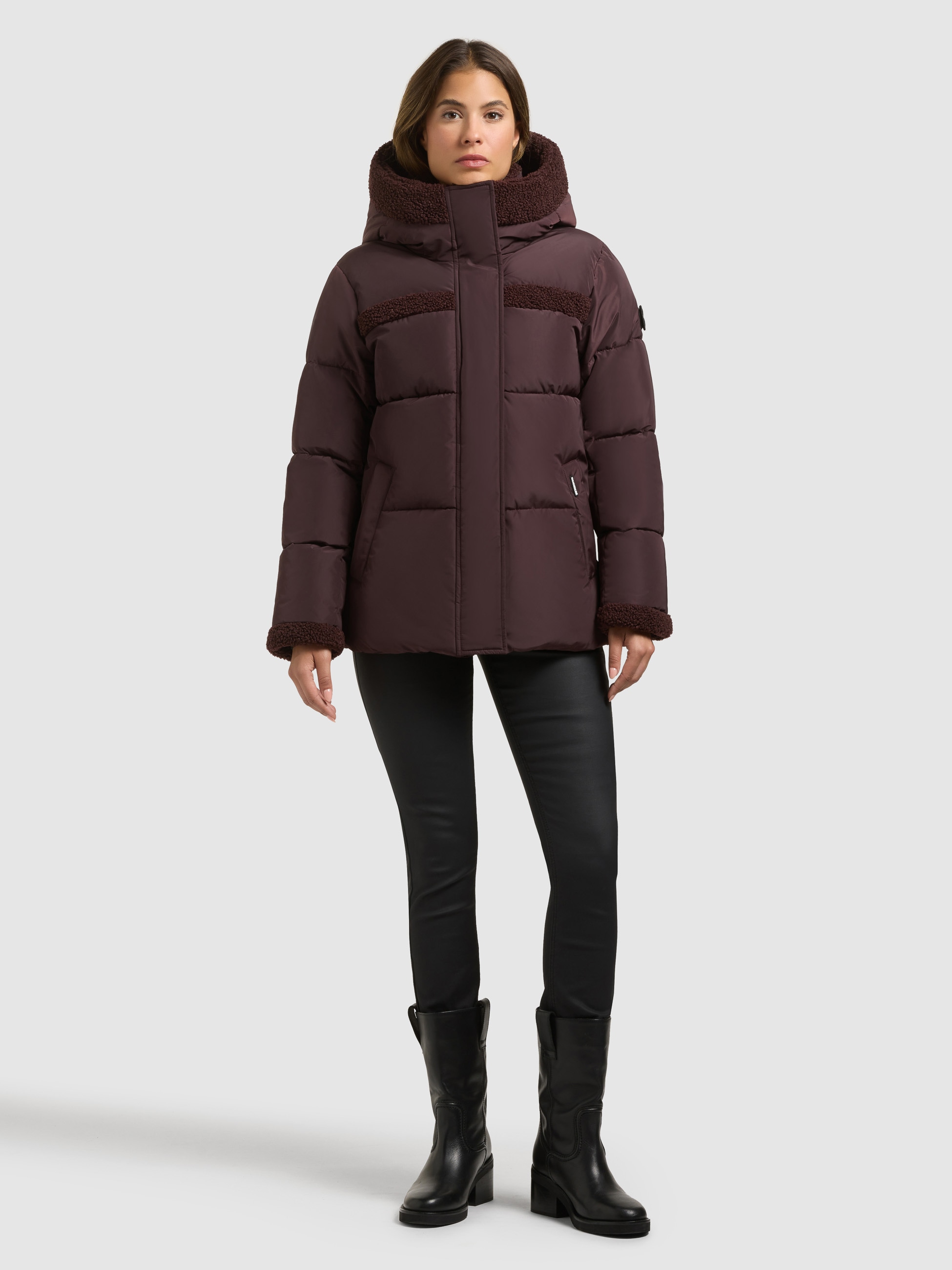 khujo Steppjacke "PRISHA - 2IN1 (EINSATZ HERAUSNEHMBAR)" mit Kapuze