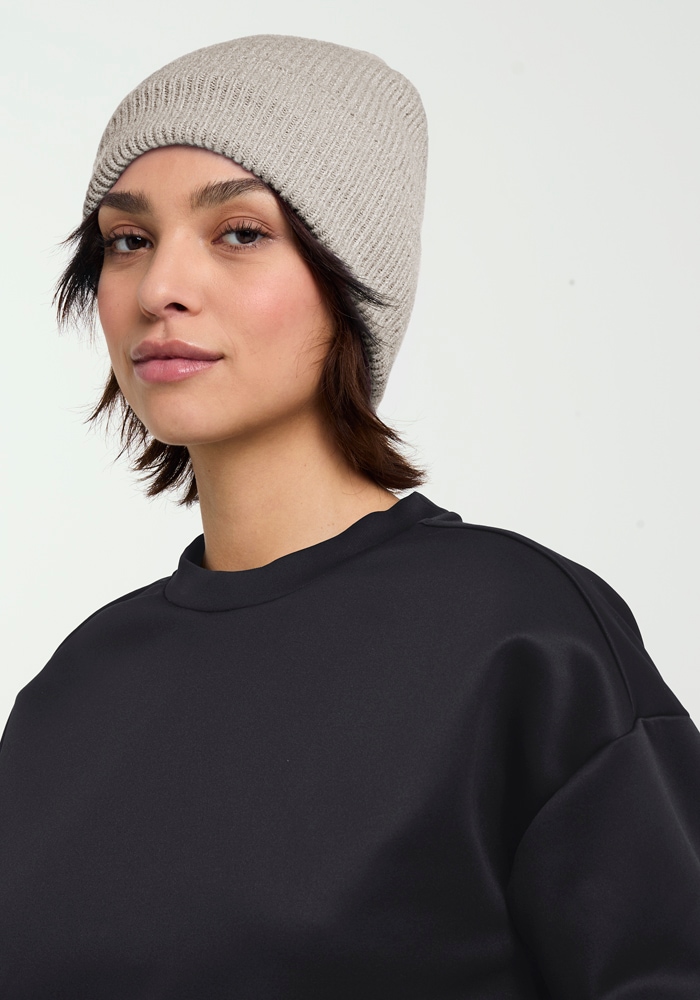 Jack Wolfskin Beanie »FUZZY BEANIE« Strickmütze, superweich, urbaner Look