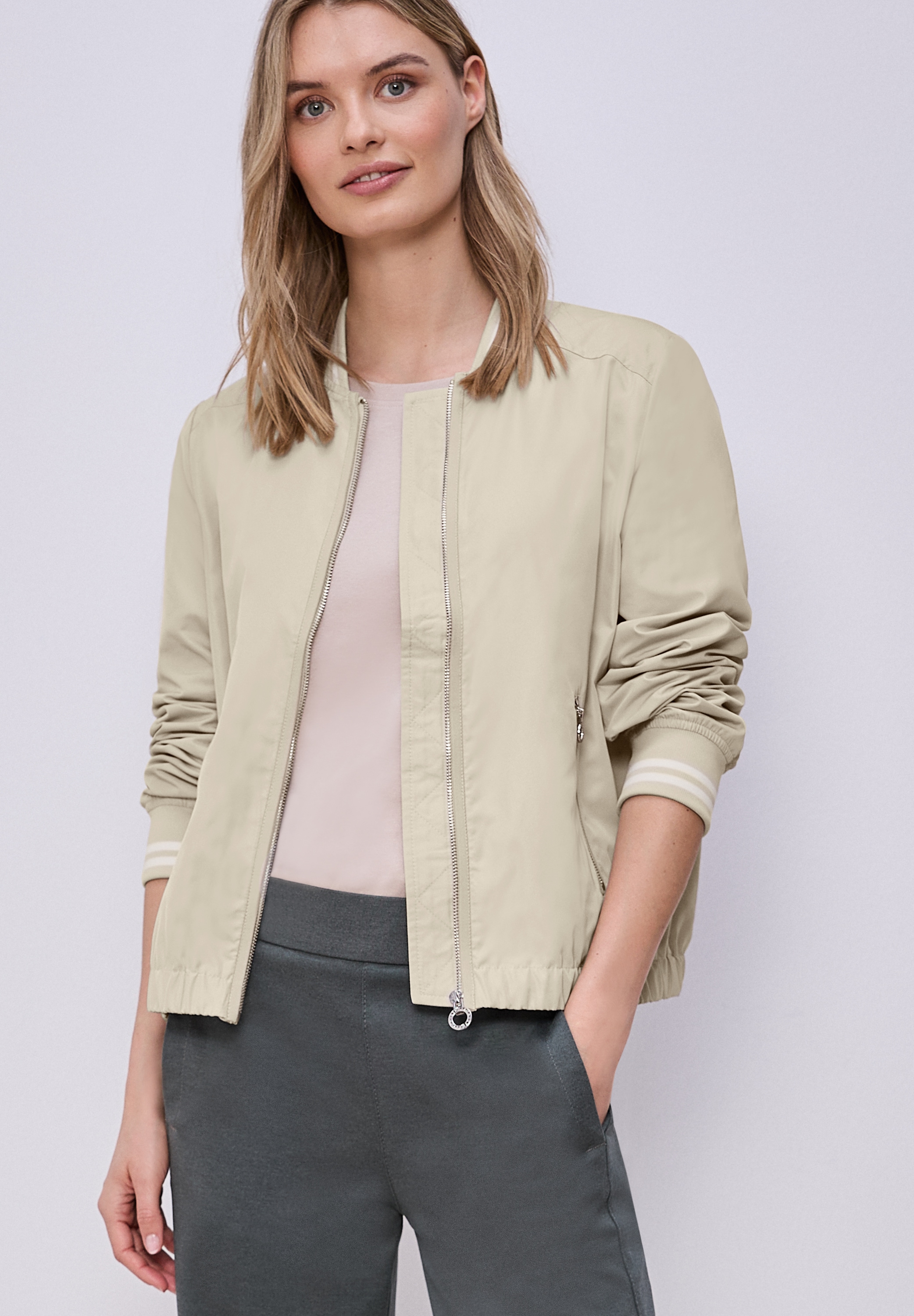 STREET ONE Blouson ohne Kapuze mit College-Style Details