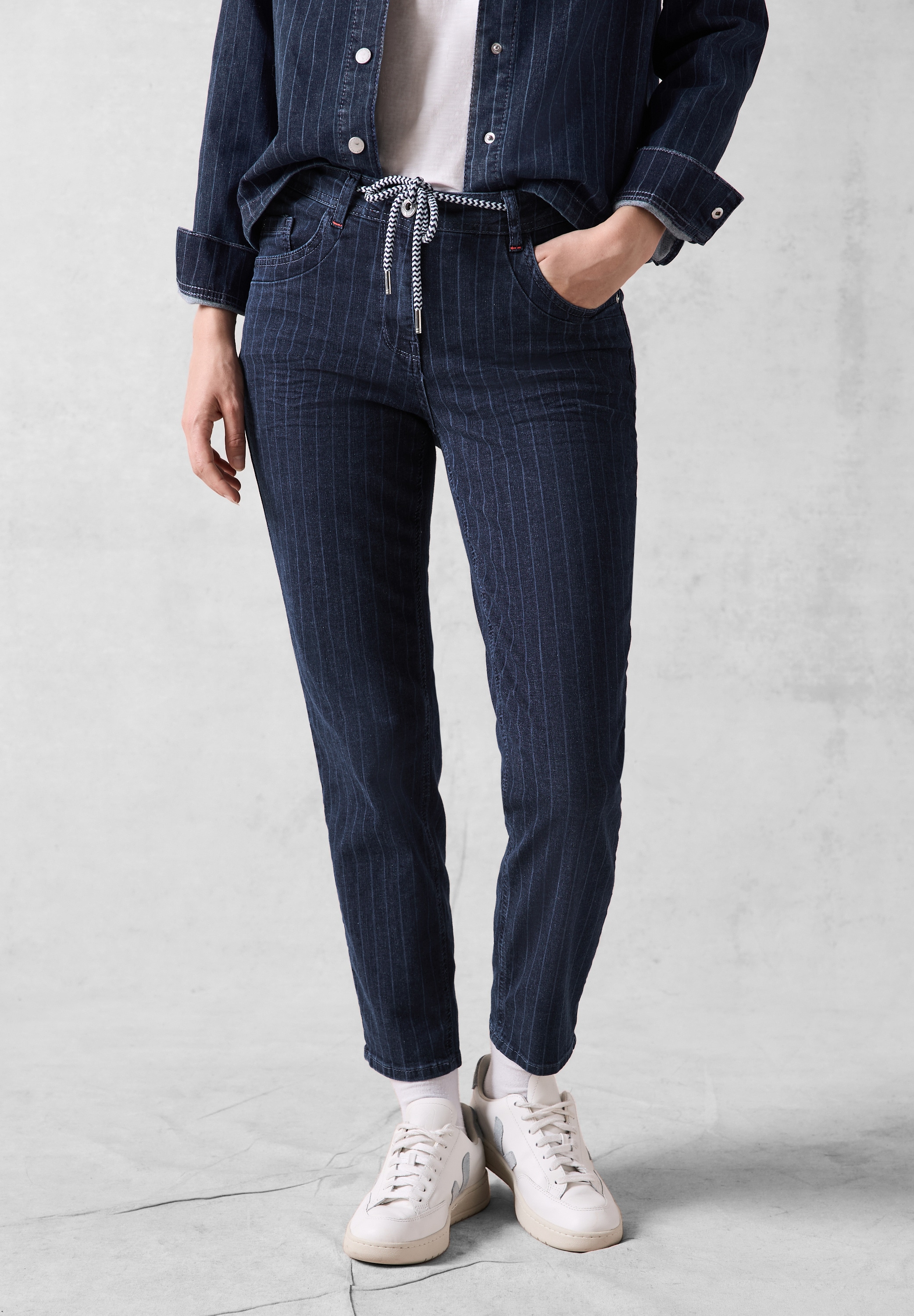 Cecil Gerade Jeans, Middle Waist