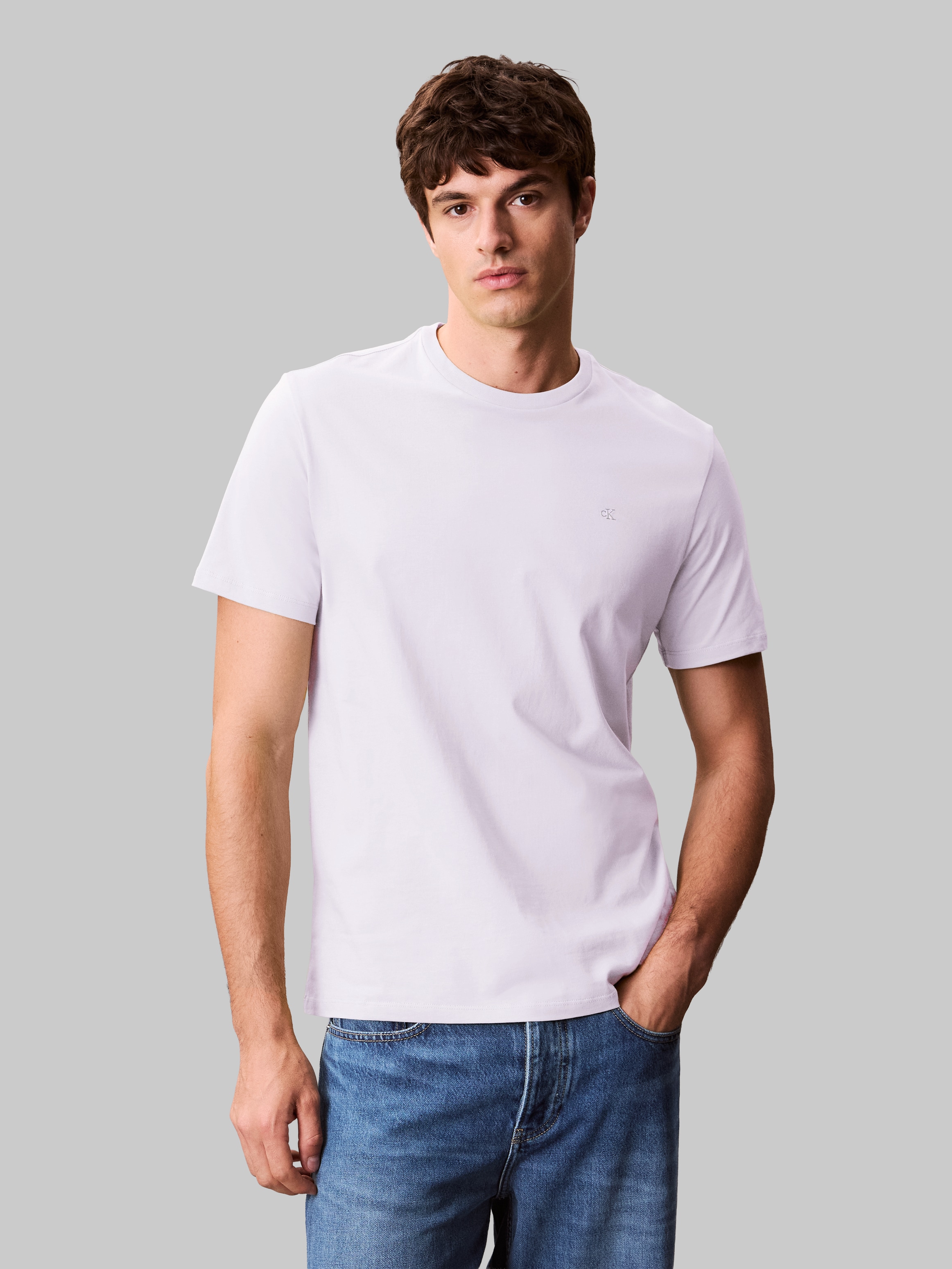Calvin Klein Jeans T-Shirt »SS SMOOTH CTTN SOLID CREWNK TEE«, mit Logo