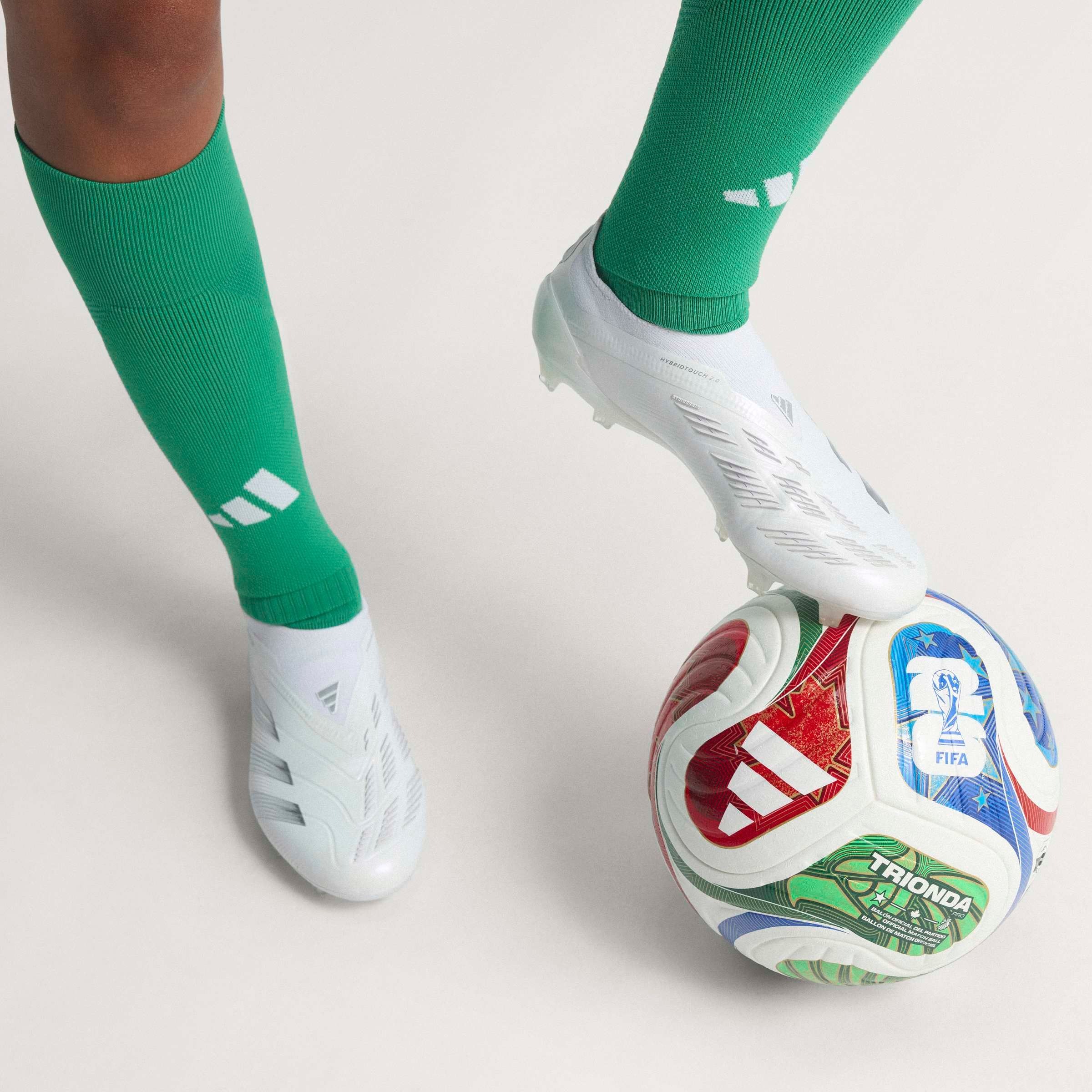 Adidas Ballon De Football Fifa World Cup 26™ Trionda Pro White / Solar Blue / Hi-Res Red / Flash Lime 5 unisex 4