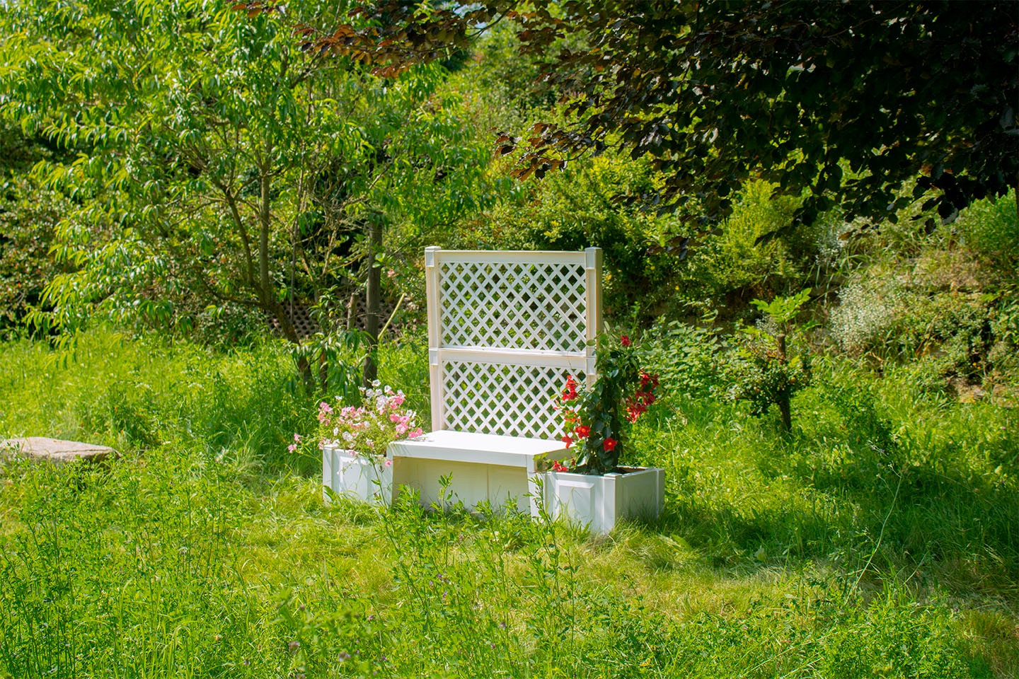 Gartenbank KHW "Kopenhagen", weiß, B:174cm H:139cm T:49cm, Sitzbänke, Gartenbank, mit Spalier und zwei Pflanzkästen, weiß 3