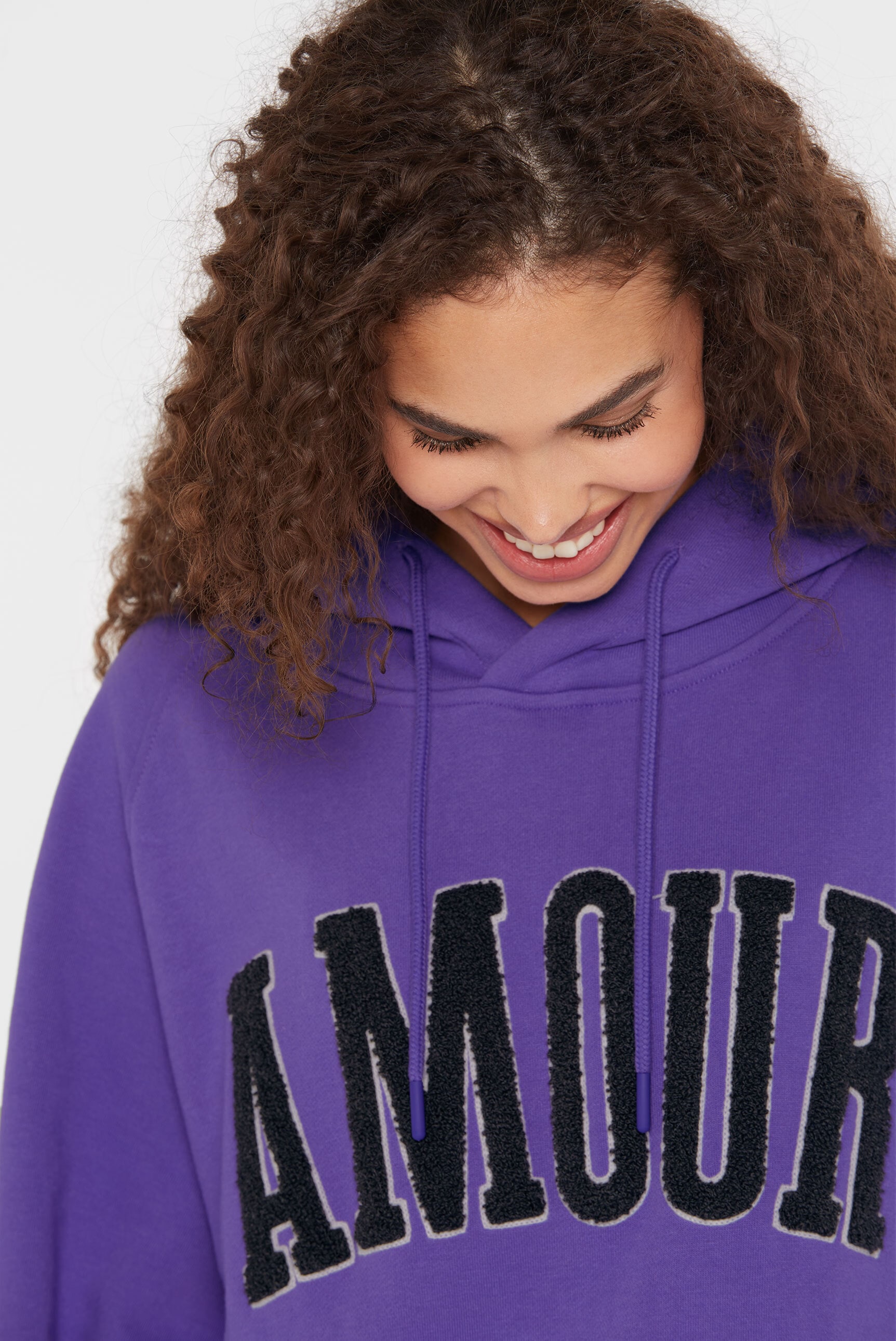 SENSES.THE LABEL Kapuzensweatshirt , mit Frottee Lettern
