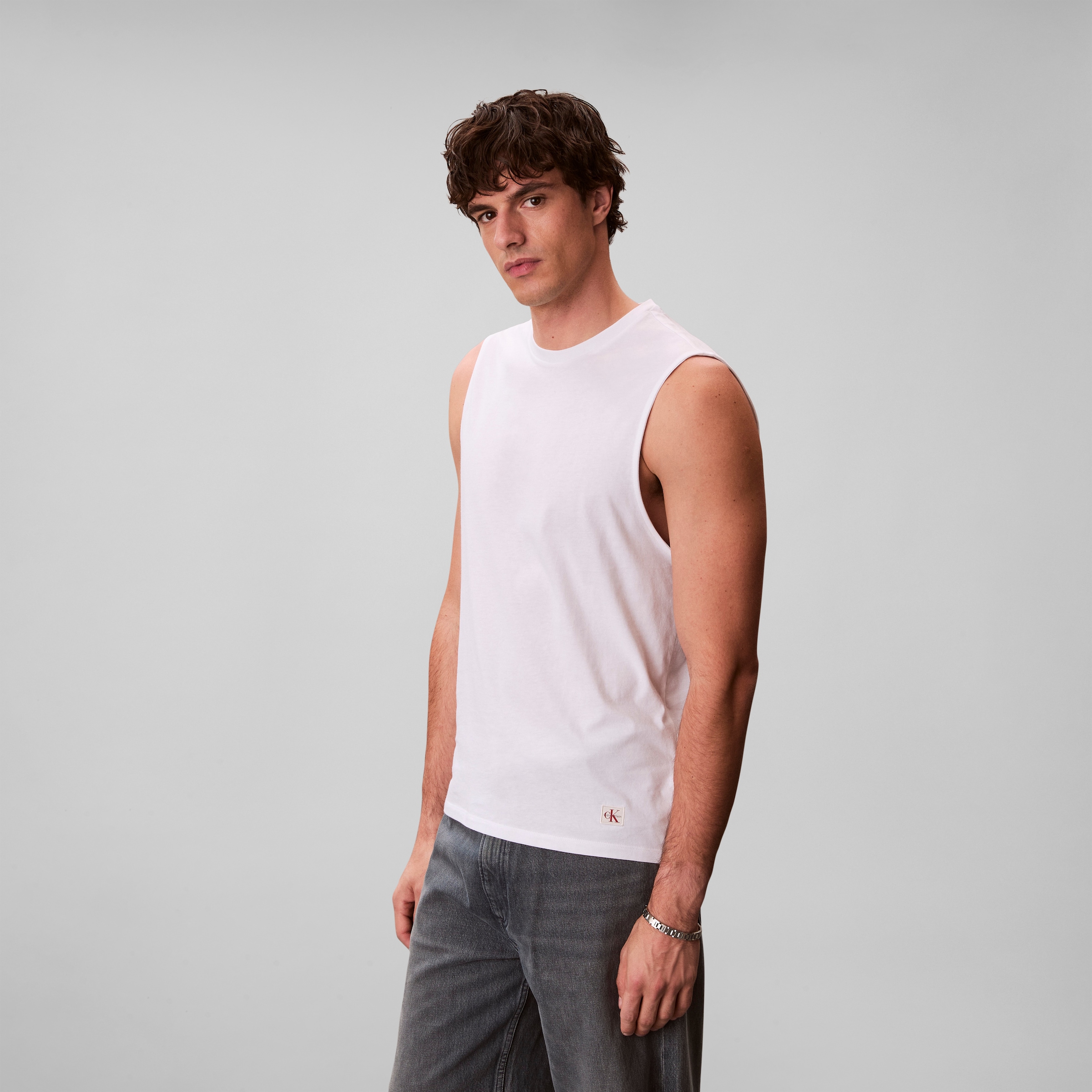 Calvin Klein Jeans Tanktop "JERSEY BADGE MUSCLE TANK" Regular fit mit Rundh günstig online kaufen
