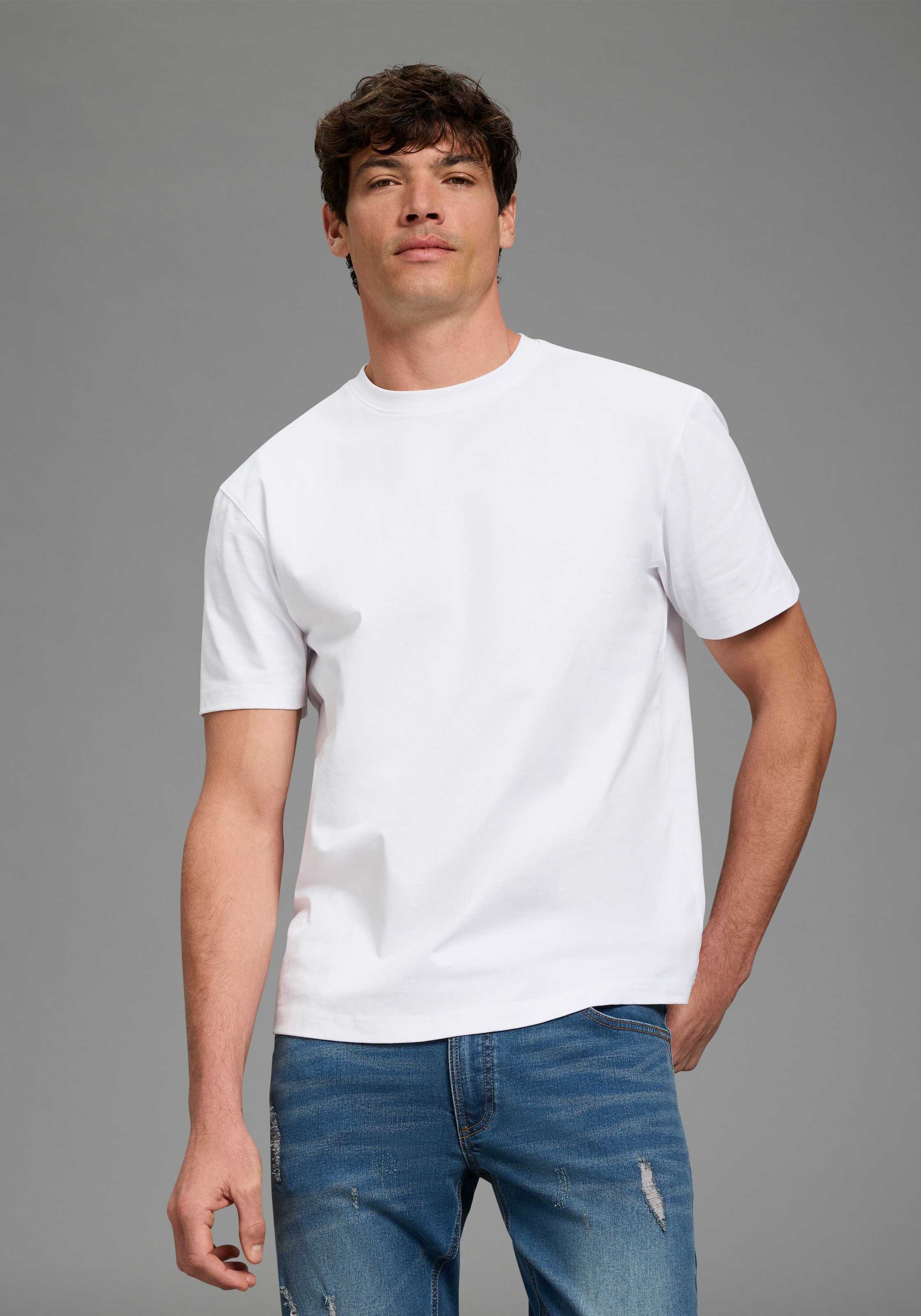 Bruno Banani T-Shirt "Oversize" Kurzarmshirt, lässige Passform, unifarben, aus Single Jersey
