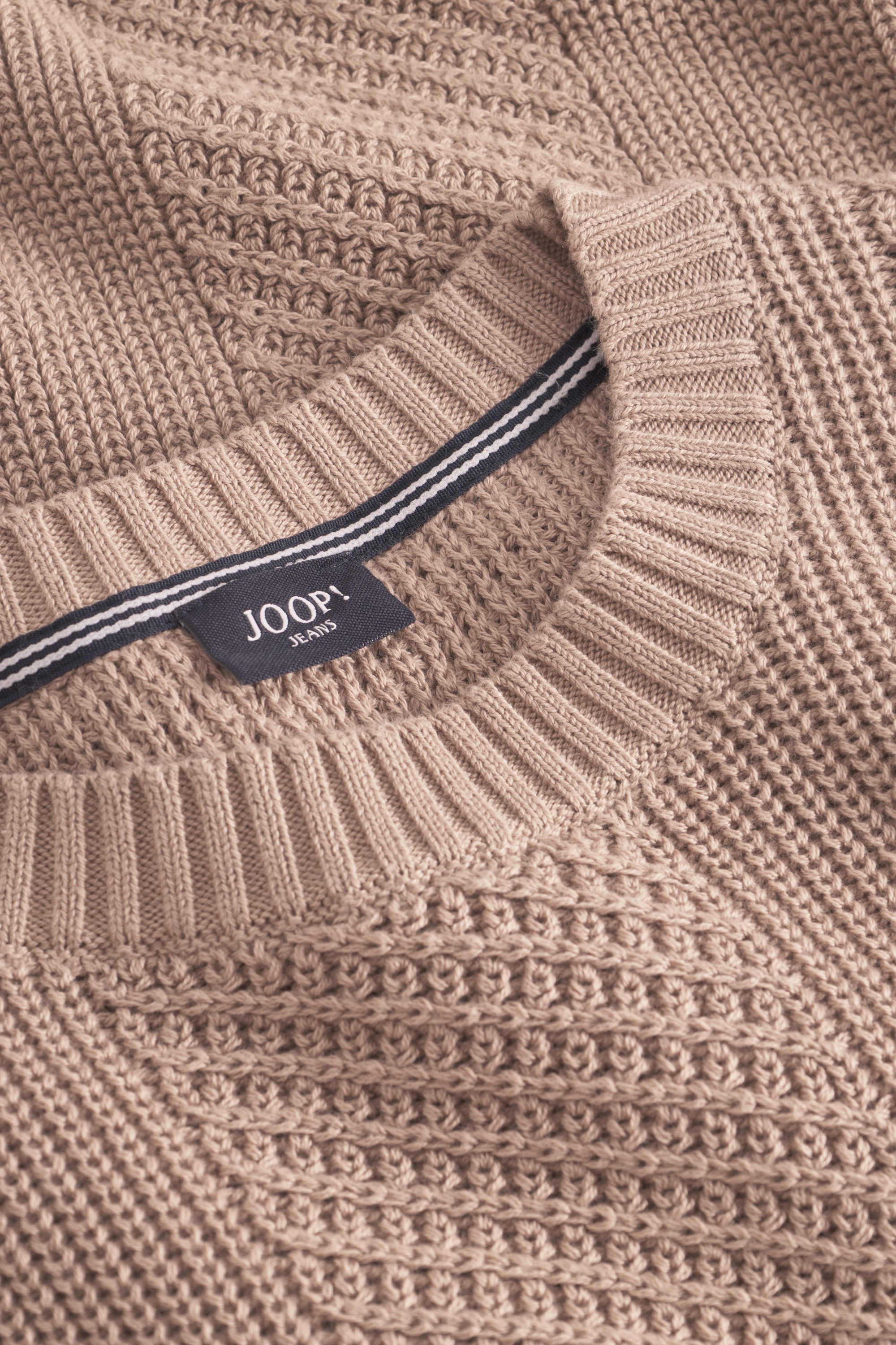 Joop Jeans Rundhalspullover »Silor«, Elastischer Bund am Rumpf und Ärmel, weiche Haptik