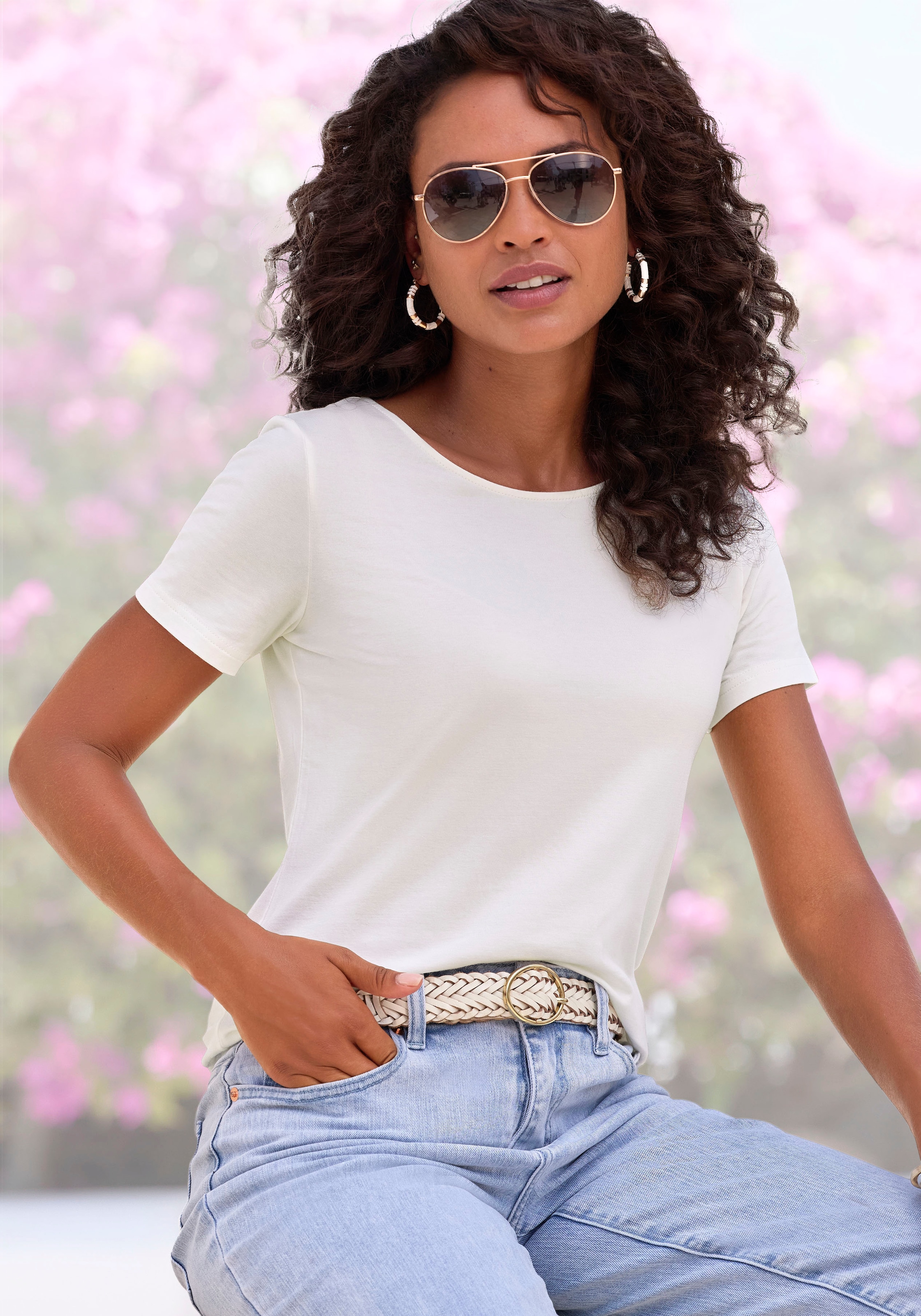 LASCANA T-Shirt »mit Rundhals-Ausschnitt«, (2er-Pack), aus elastischer Baumwoll-Modal-Qualität