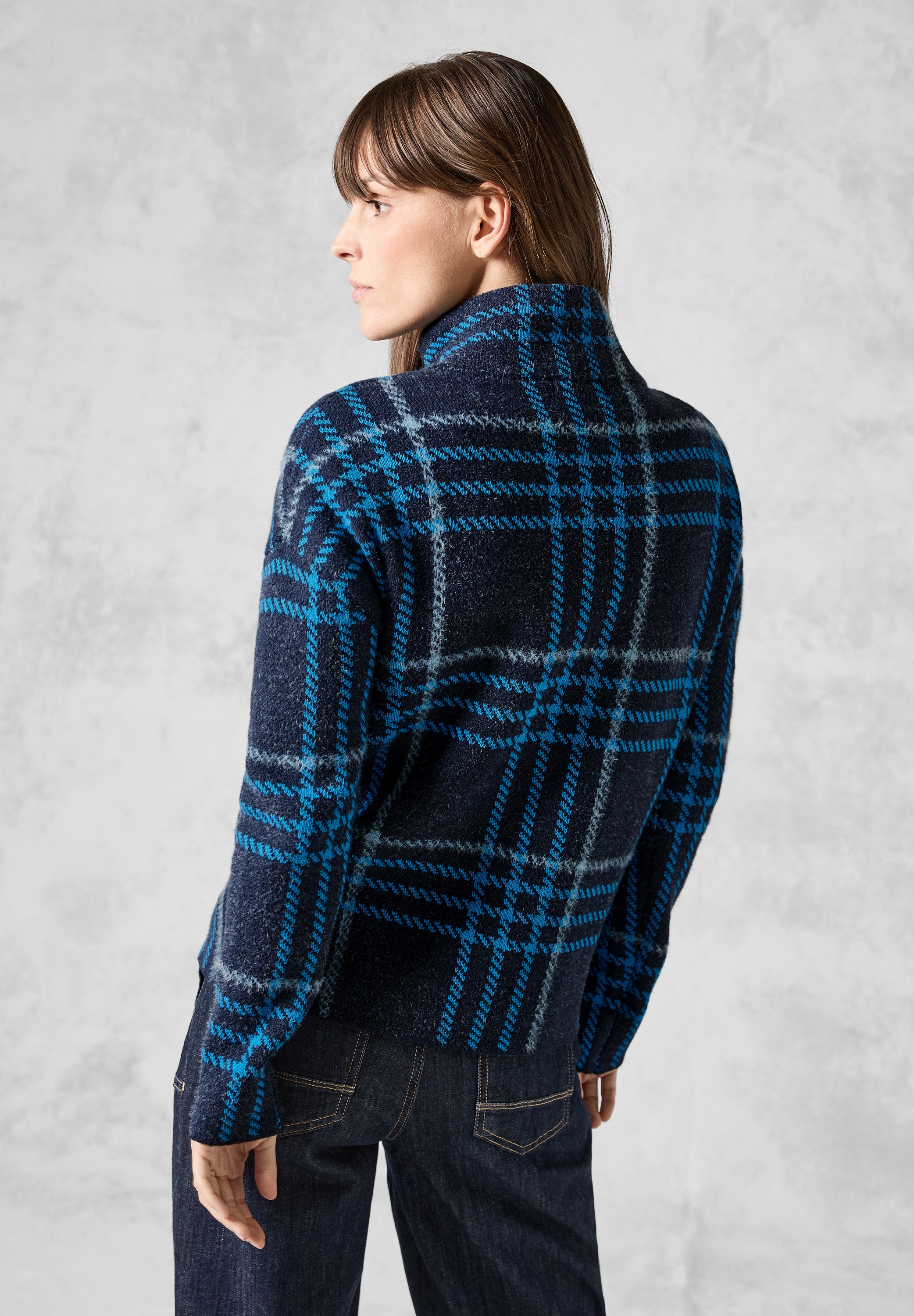 Cecil Cardigan, mit Stehkragen