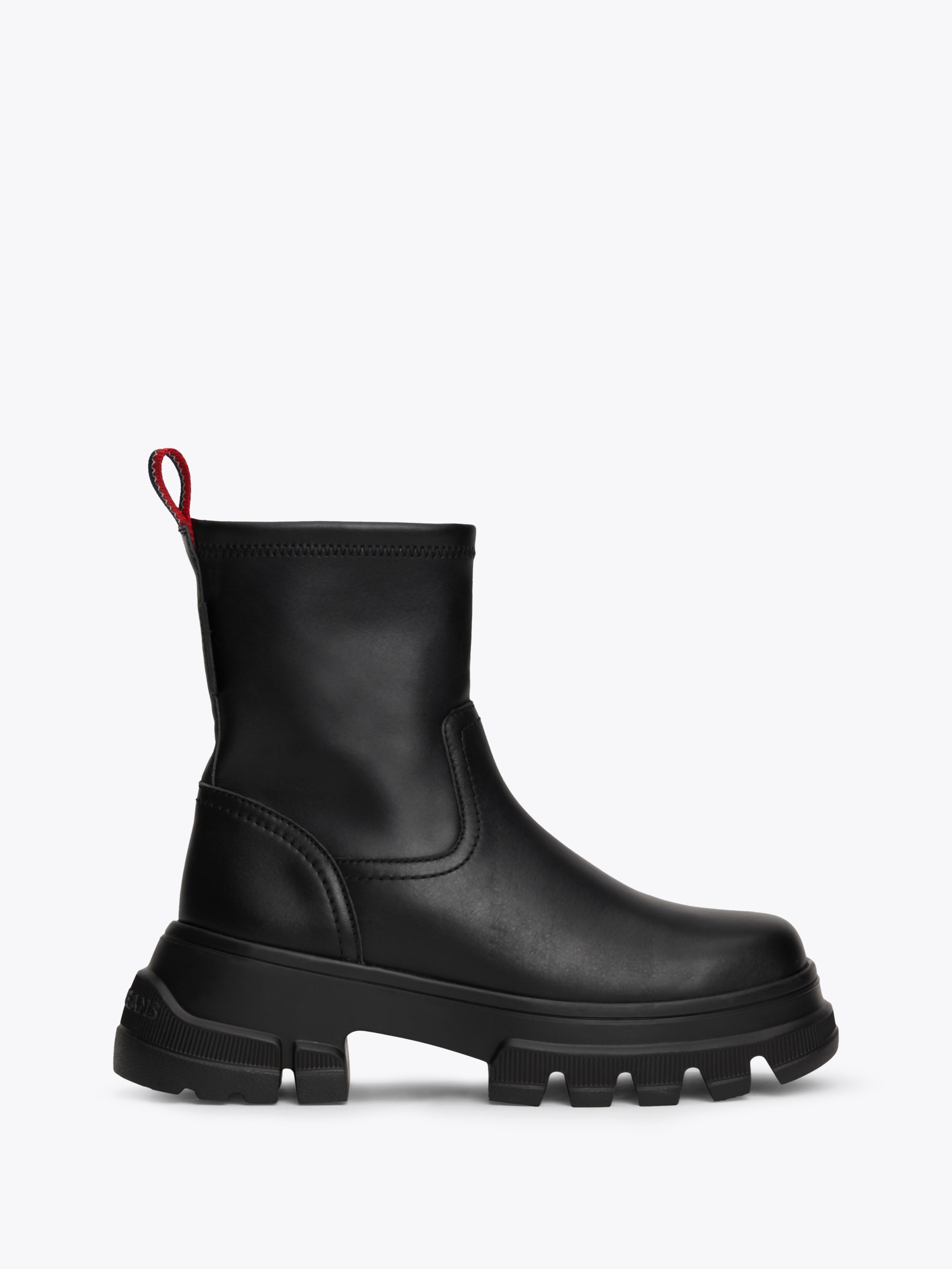 Tommy Jeans Stiefelette »TJW CHUNKY CHELSEA BOOT MIX MAT«, Blockabsatz, Plateau, Schlupfboots, Combat-Boots mit Label