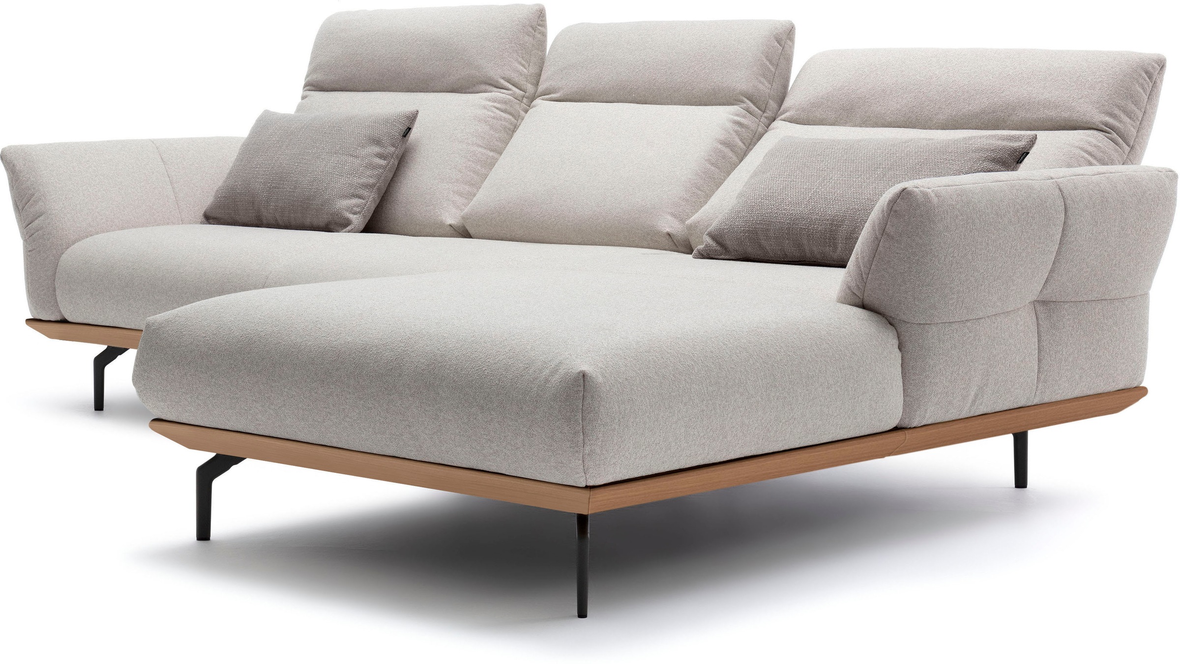 Creation BY ROLF BENZ Ecksofa »CR.460«, Sockel in Eiche, Alugussfüße in umbragrau, Breite 298 cm