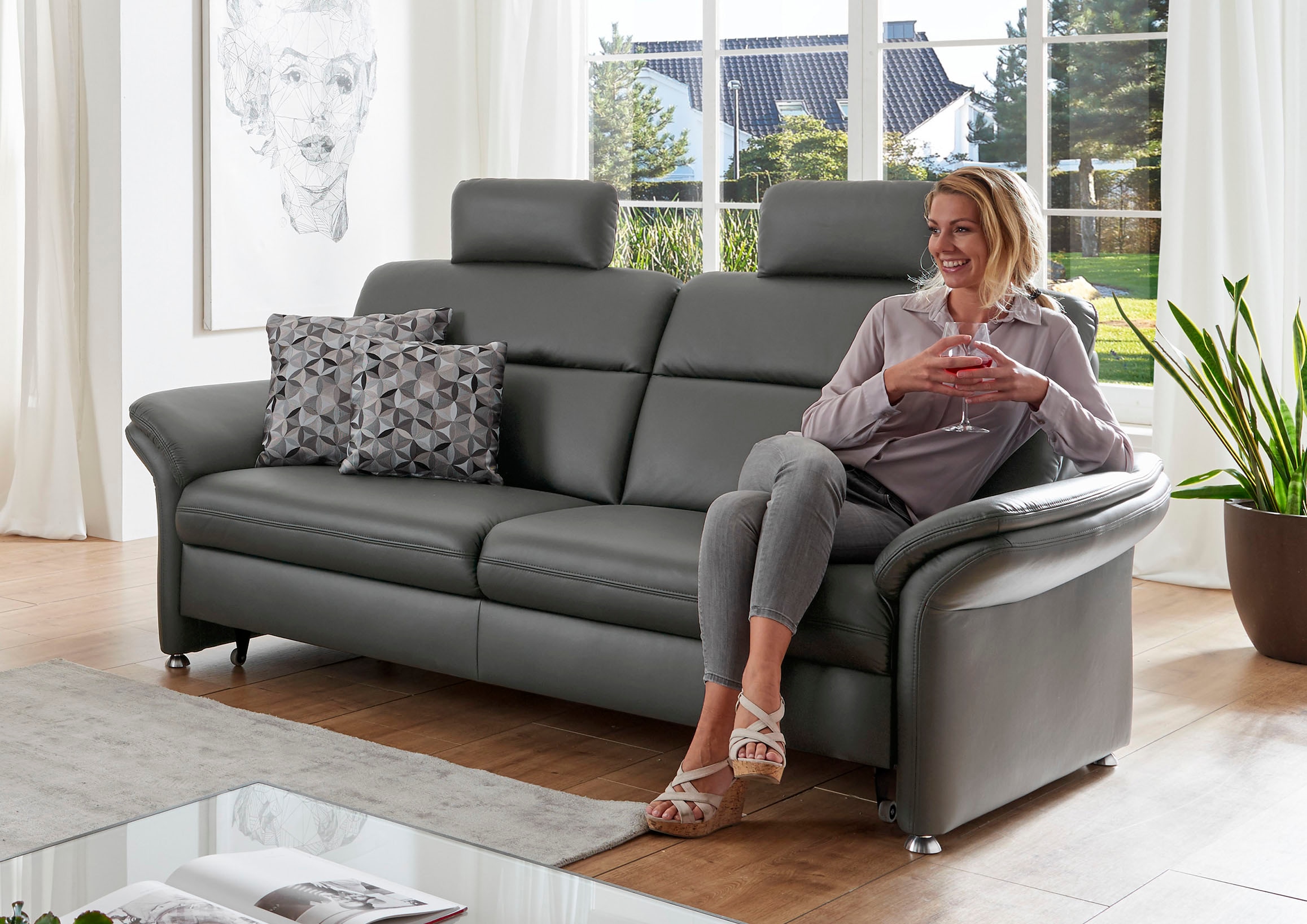 Die PlanBar 3-Sitzer "PN-EM16031, Breite 228 cm, mit Kopfstützen" wahlweise mit Relaxauszug