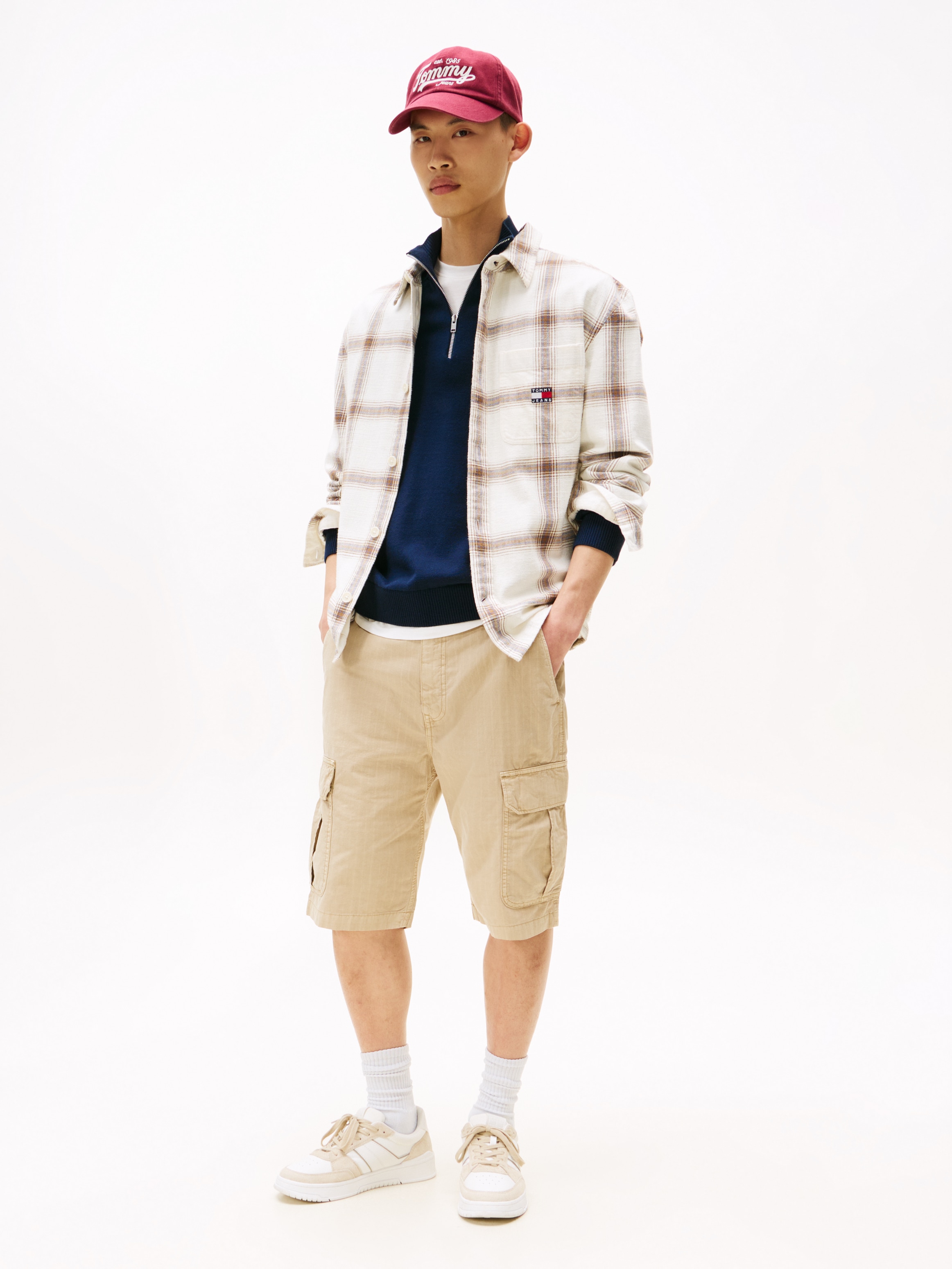 Tommy Jeans Cargoshorts »TJM OTIS CARGO REG SHORTS«, Mit Gürtelschlaufen
