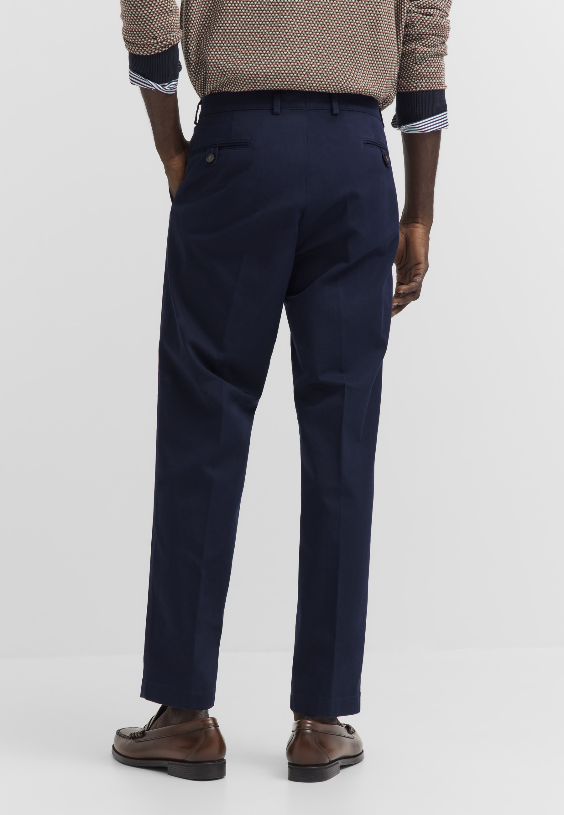 bugatti Bundfaltenhose »Tapered Fit«  aus Baumwoll-Stretch