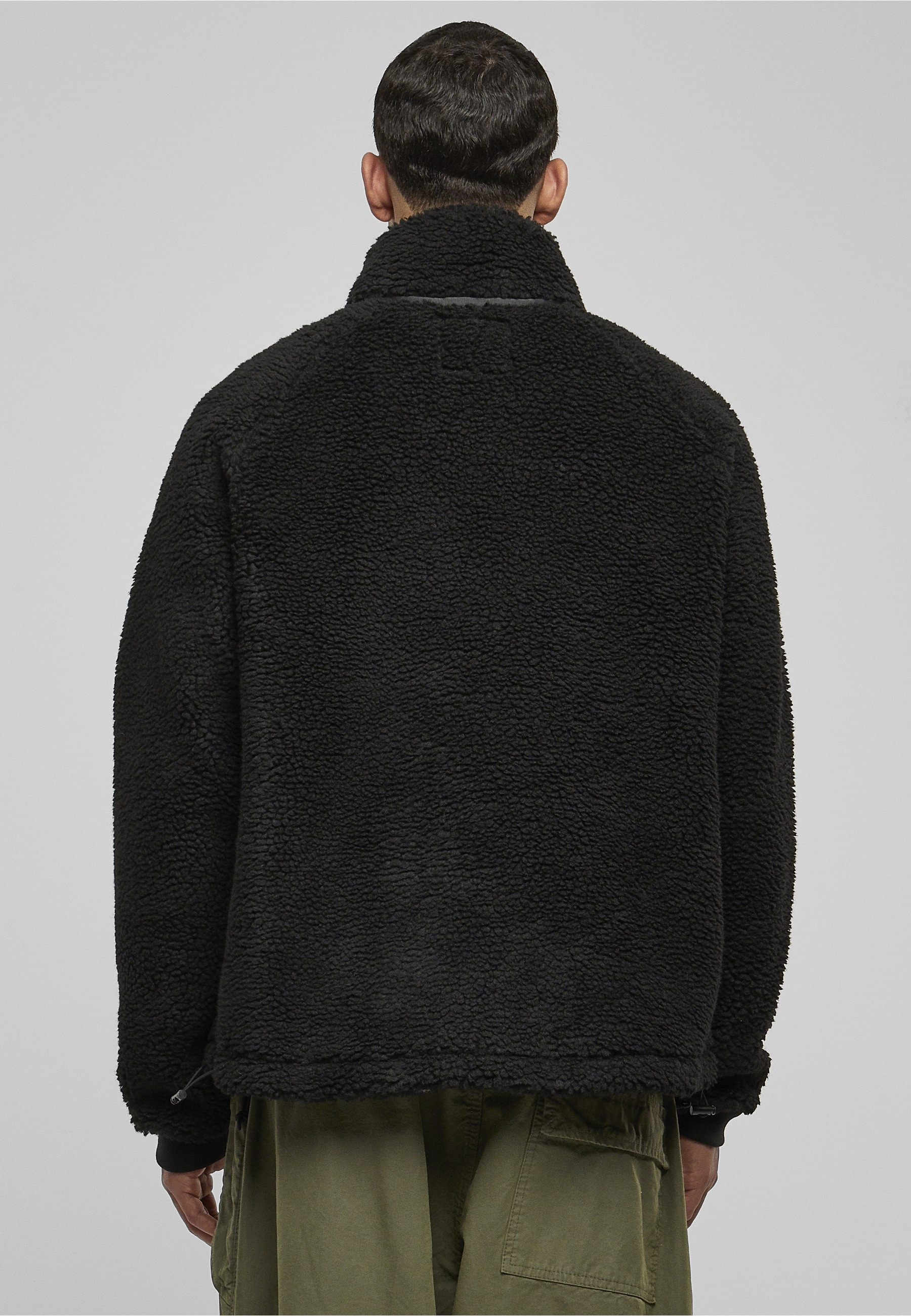 URBAN CLASSICS Winterjacke »Urban Classics Herren Short Raglan Sherpa Jacket« 1 Stk. tlg. ohne Kapuze