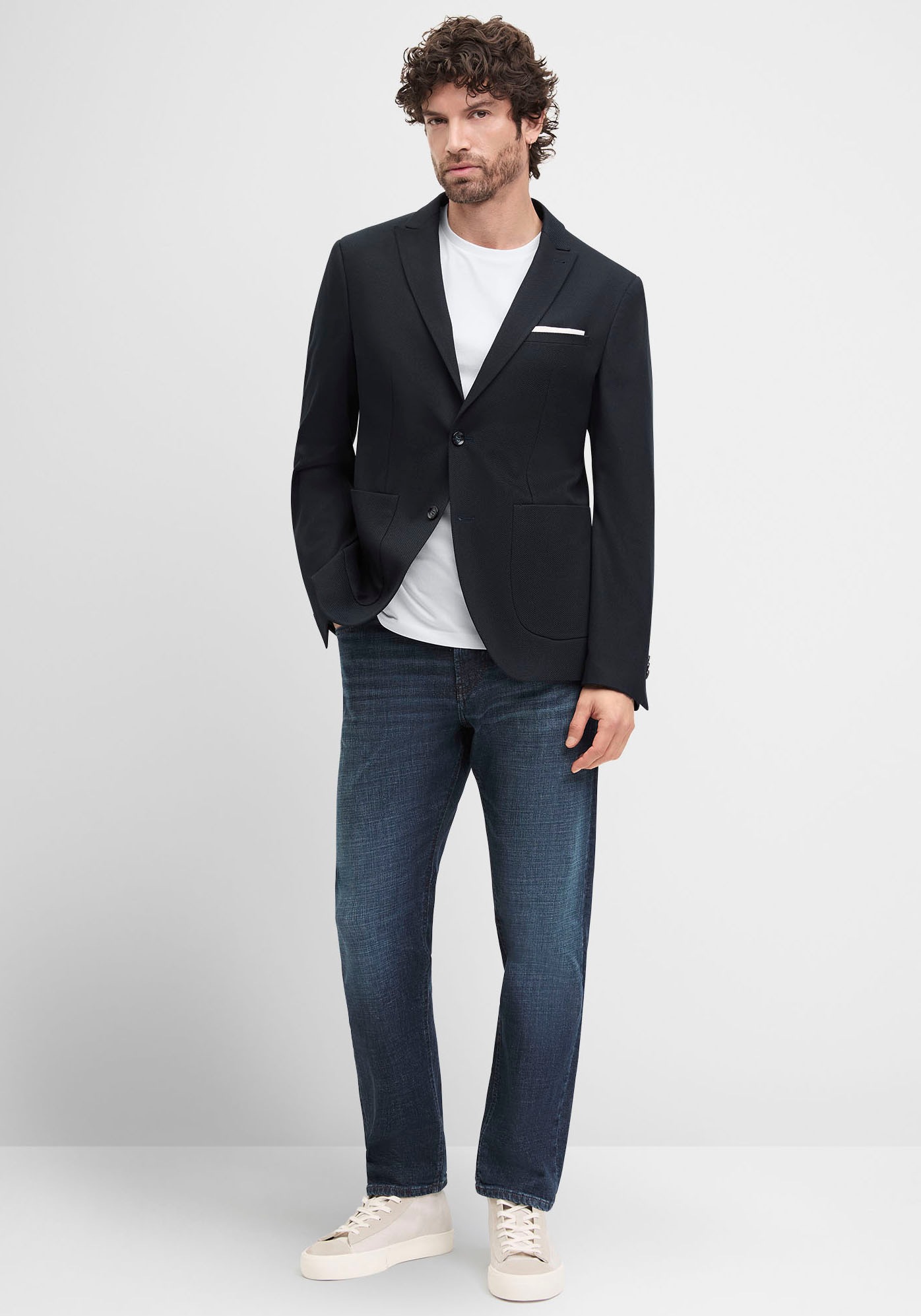 Thumbnail - Cinque Sakko "CIMICHELE"