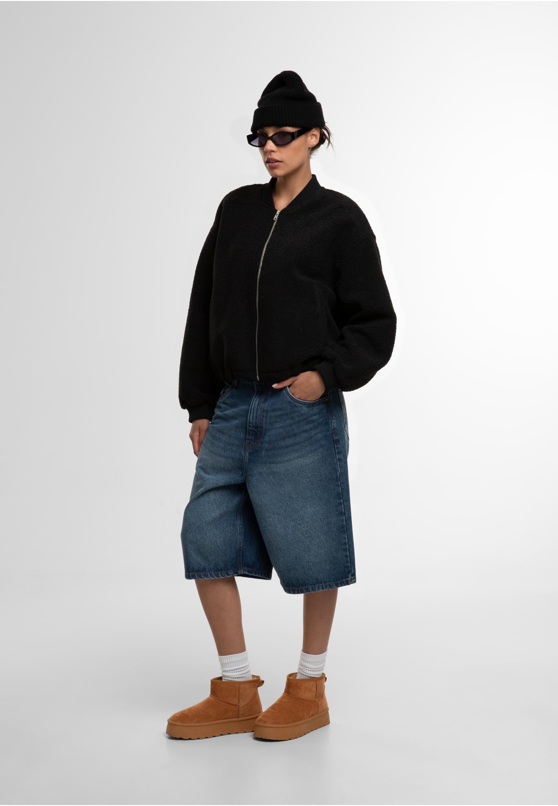 URBAN CLASSICS Bomberjacke »Urban Classics Ladies Structured Bomber Jacket«, (1 St.), ohne Kapuze