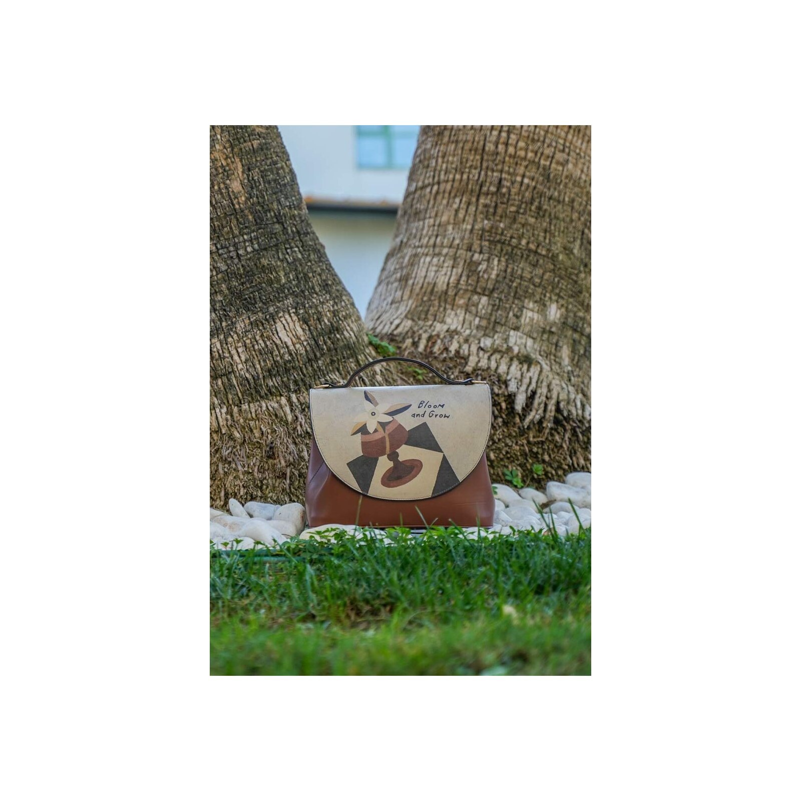 DOGO Henkeltasche »Handy Umhängetasche Bloom And Grow Schultertasche«, Handgefertigt