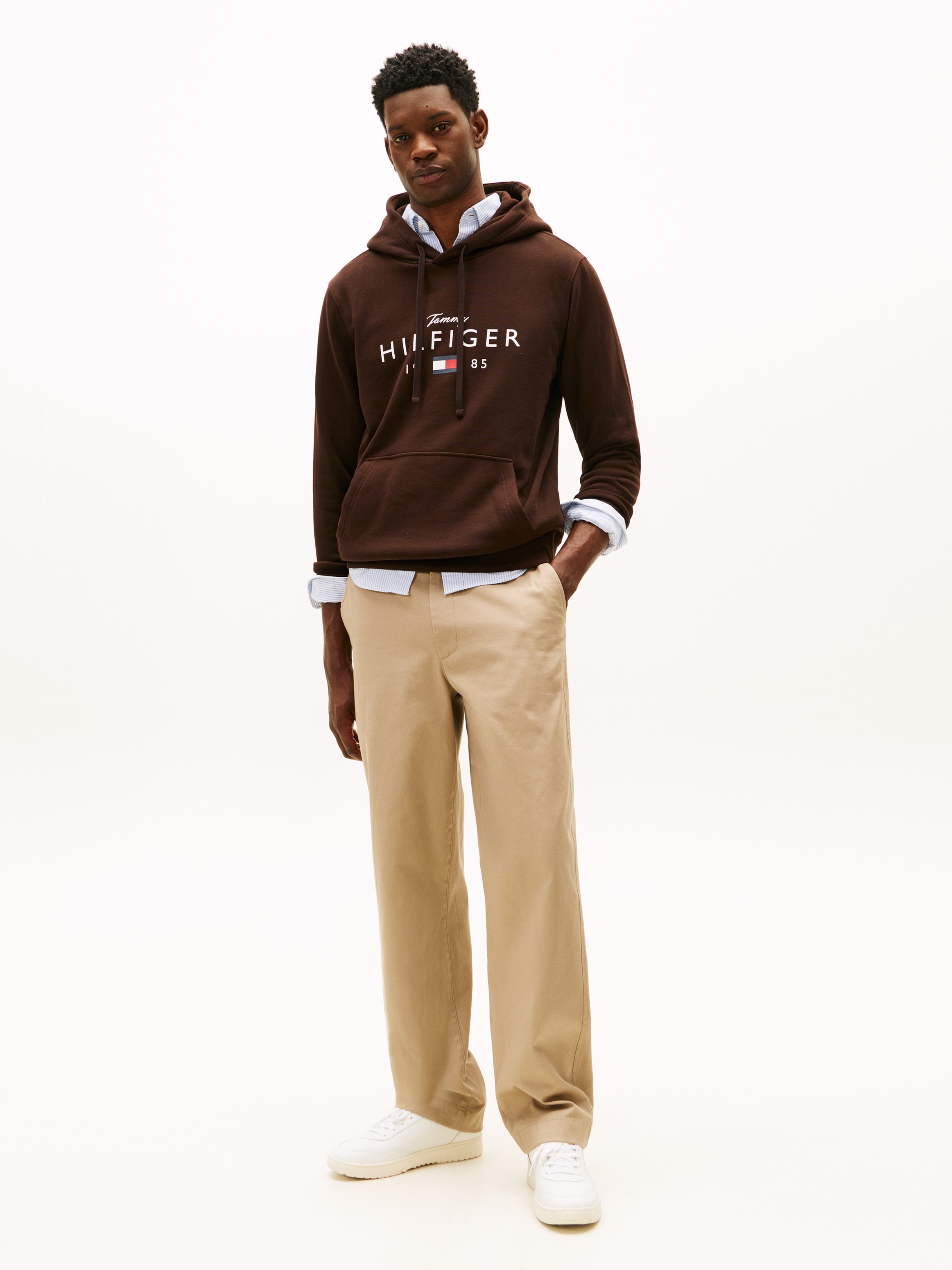 Hoodie TOMMY HILFIGER "BRAND LOVE BIG HILFIGER", Herren, Gr. L, chocolate, Sweatware, Obermaterial: 77% Baumwolle, 23% Polyester, regular fit normal, Rippbündchen, Sweatshirts Hoodie, mit Logo-Grafik, normale Passform 2
