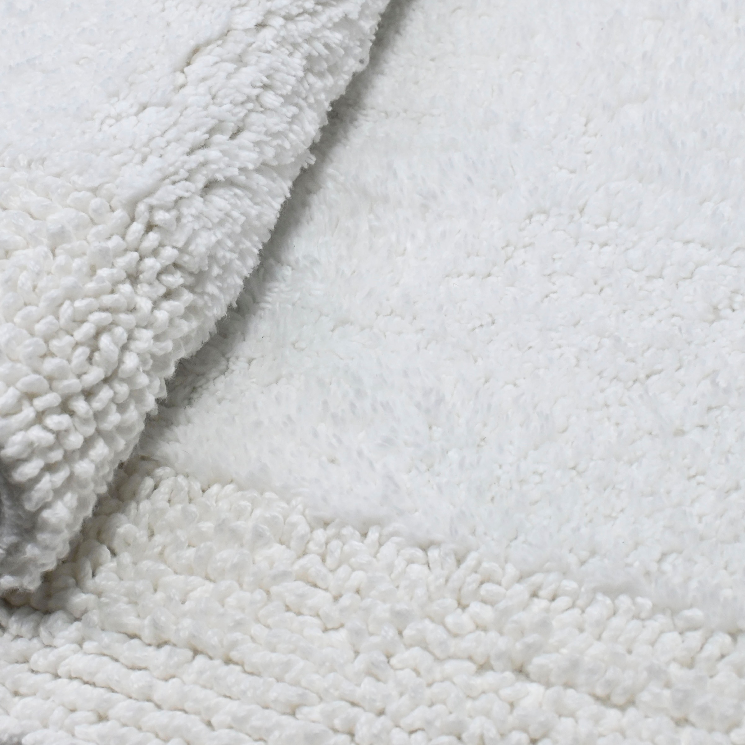 my home Badematte »Kapra, Badvorleger, Badezimmer Teppich«, beidseitig nutzbar-fußbodenheizungsgeeignet-strapazierfähig, mit Bordüre, Badteppich, Badematte