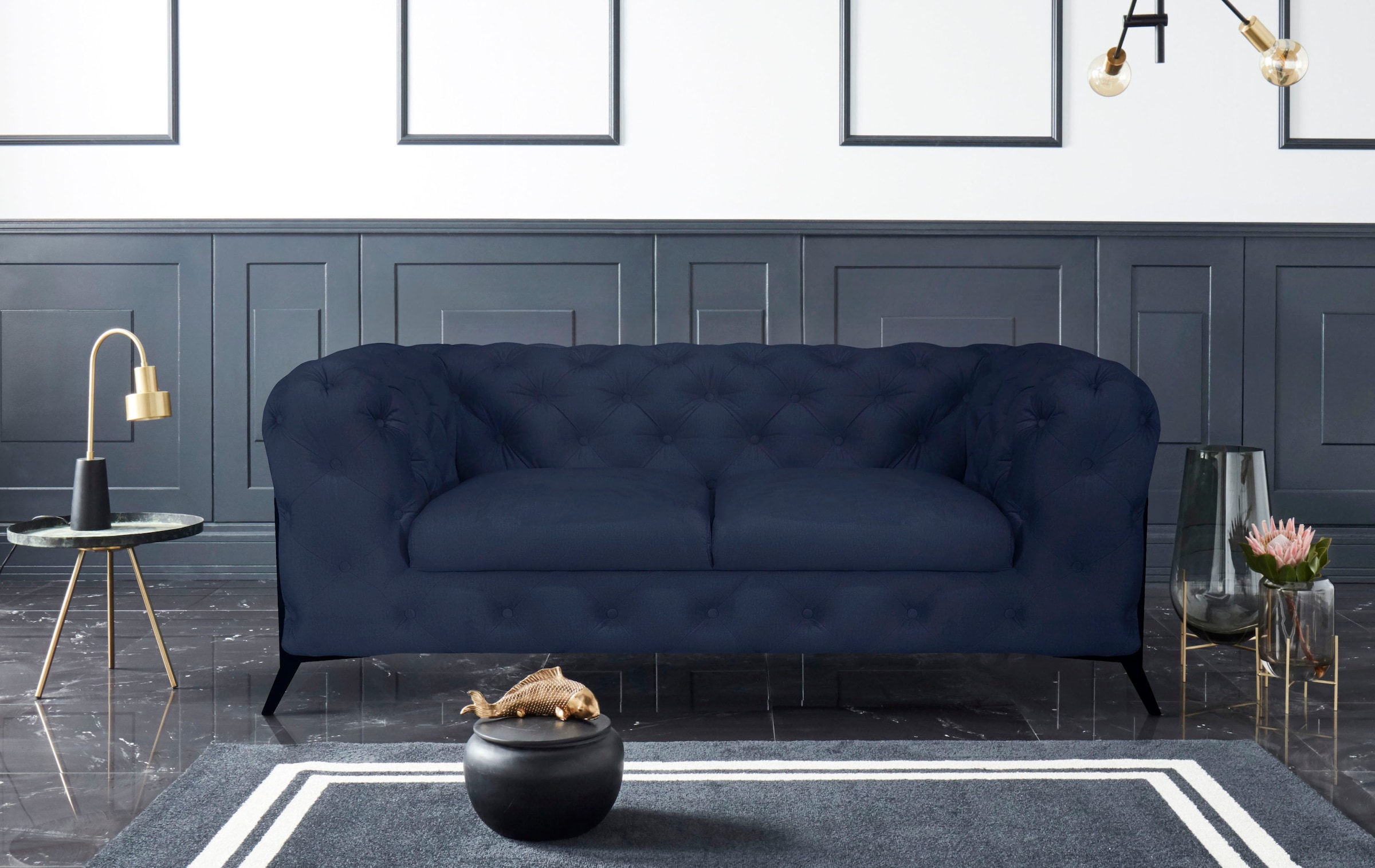 Leonique Chesterfield-Sofa »Amaury«, aufwändige Knopfheftung, moderne Chesterfield Optik, Fußfarbe wählbar