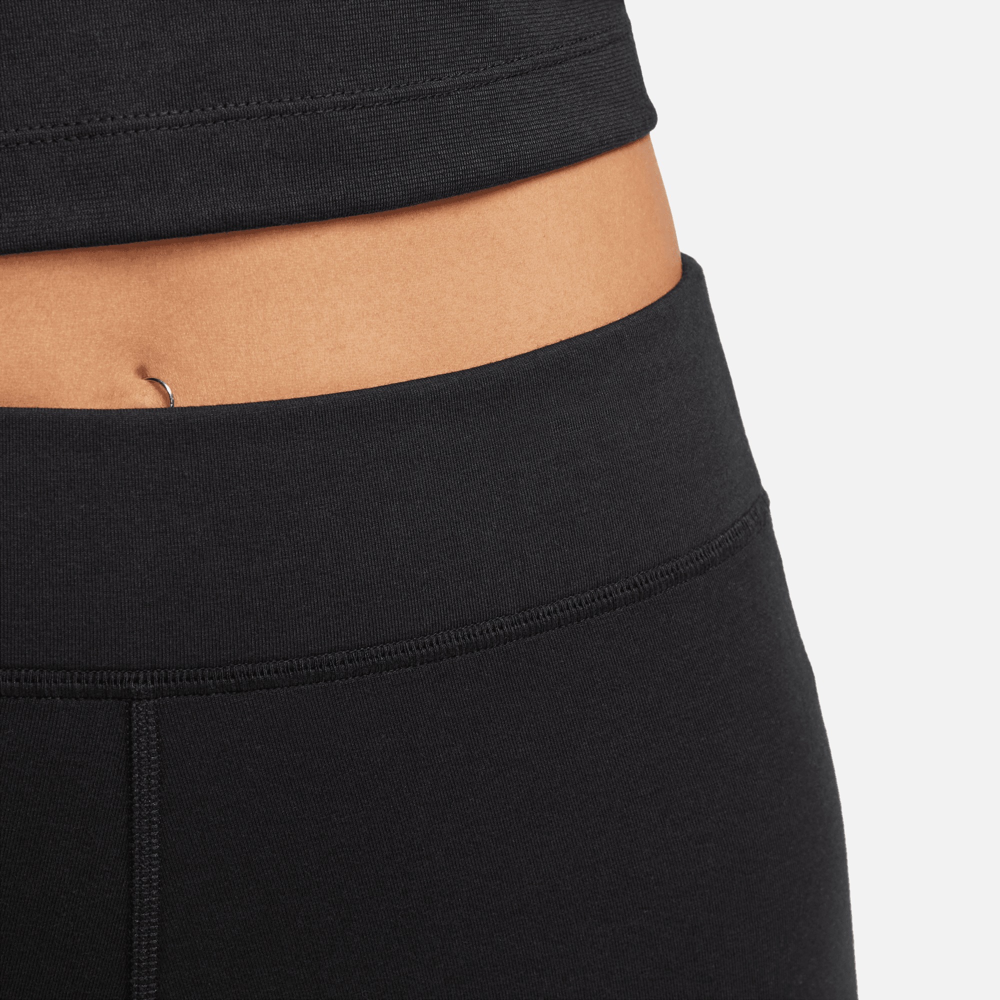 Nike Sportswear Leggings »CLASSICS WOMEN'S HIGH-WAISTED GRAPHIC LEGGINGS«