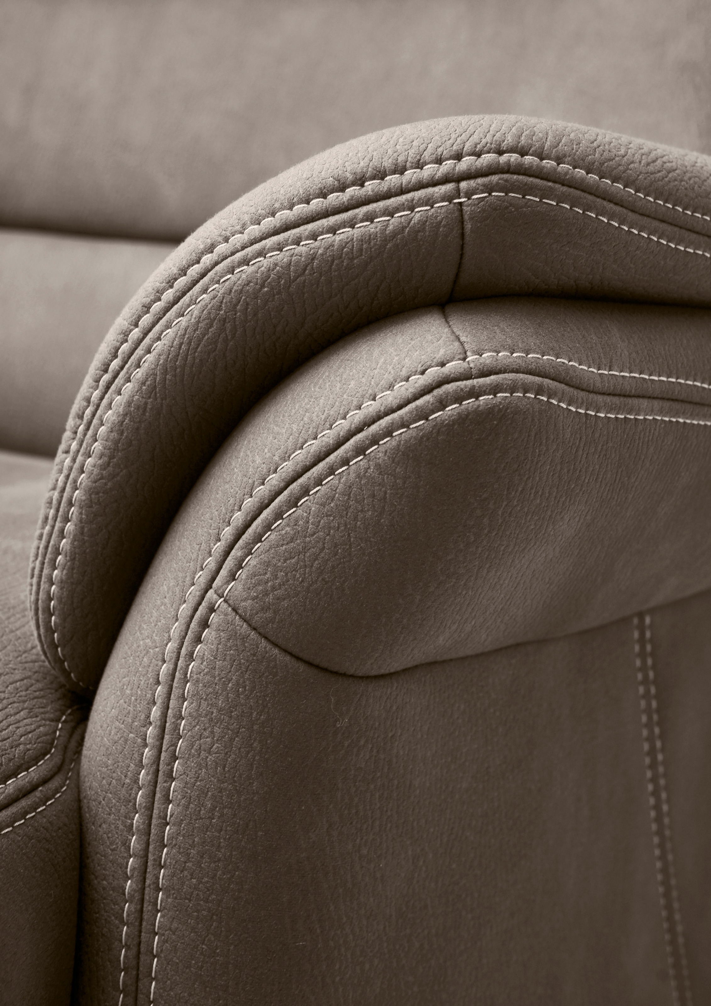 Die PlanBar Wohnlandschaft Wahlweise mit Kopfstützen und Bettfunktion