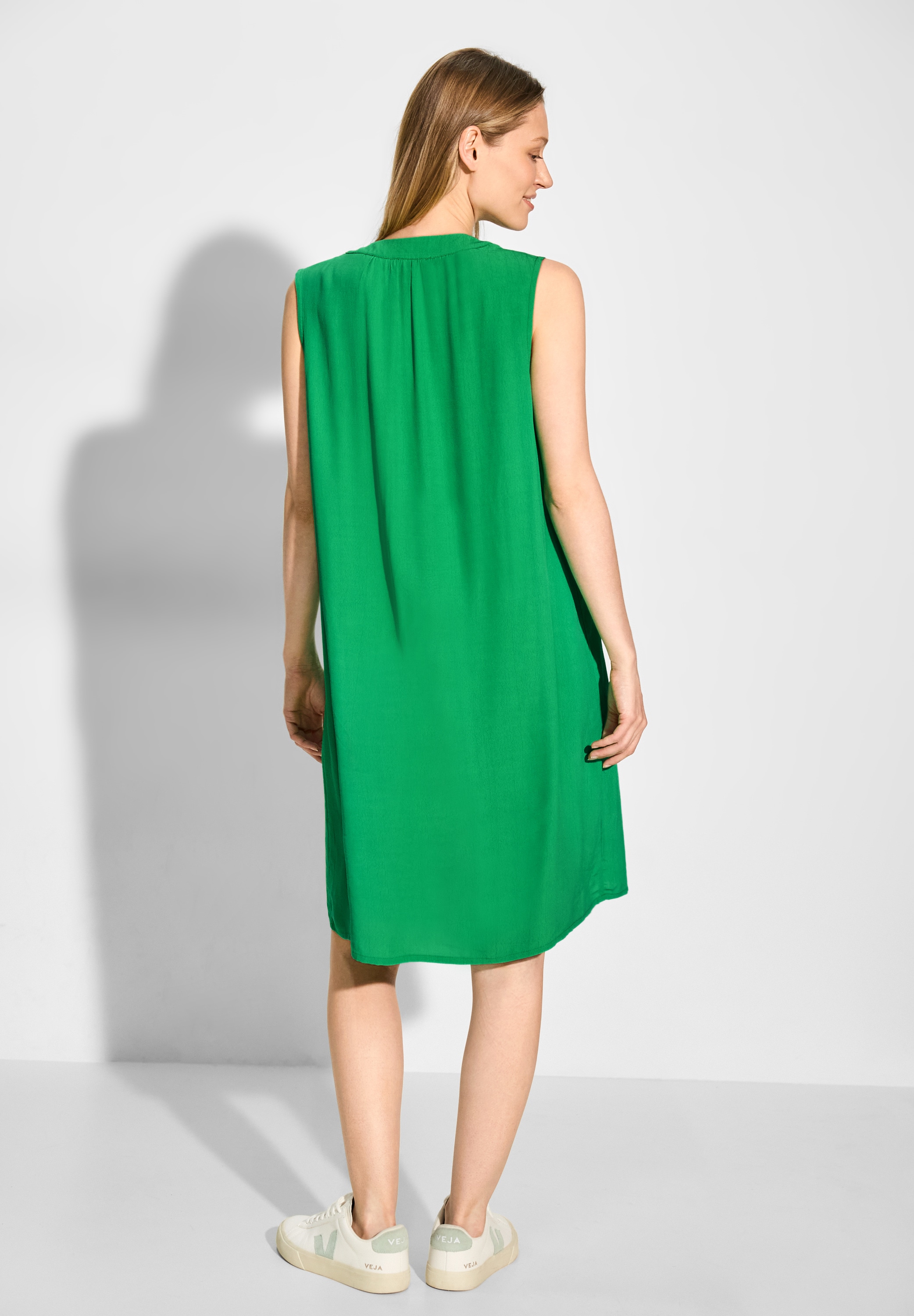 Cecil Sommerkleid, in Crepe Optik
