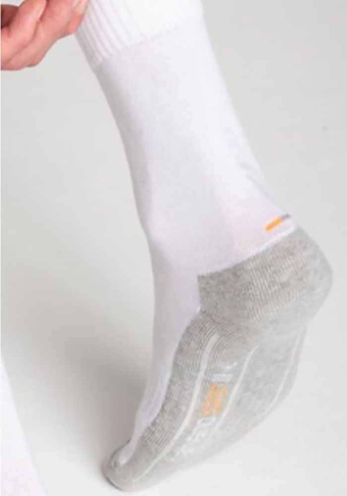 Camano Sportsocken »function«, (4 Paar), mit feuchtigkeitsregulierendem Material