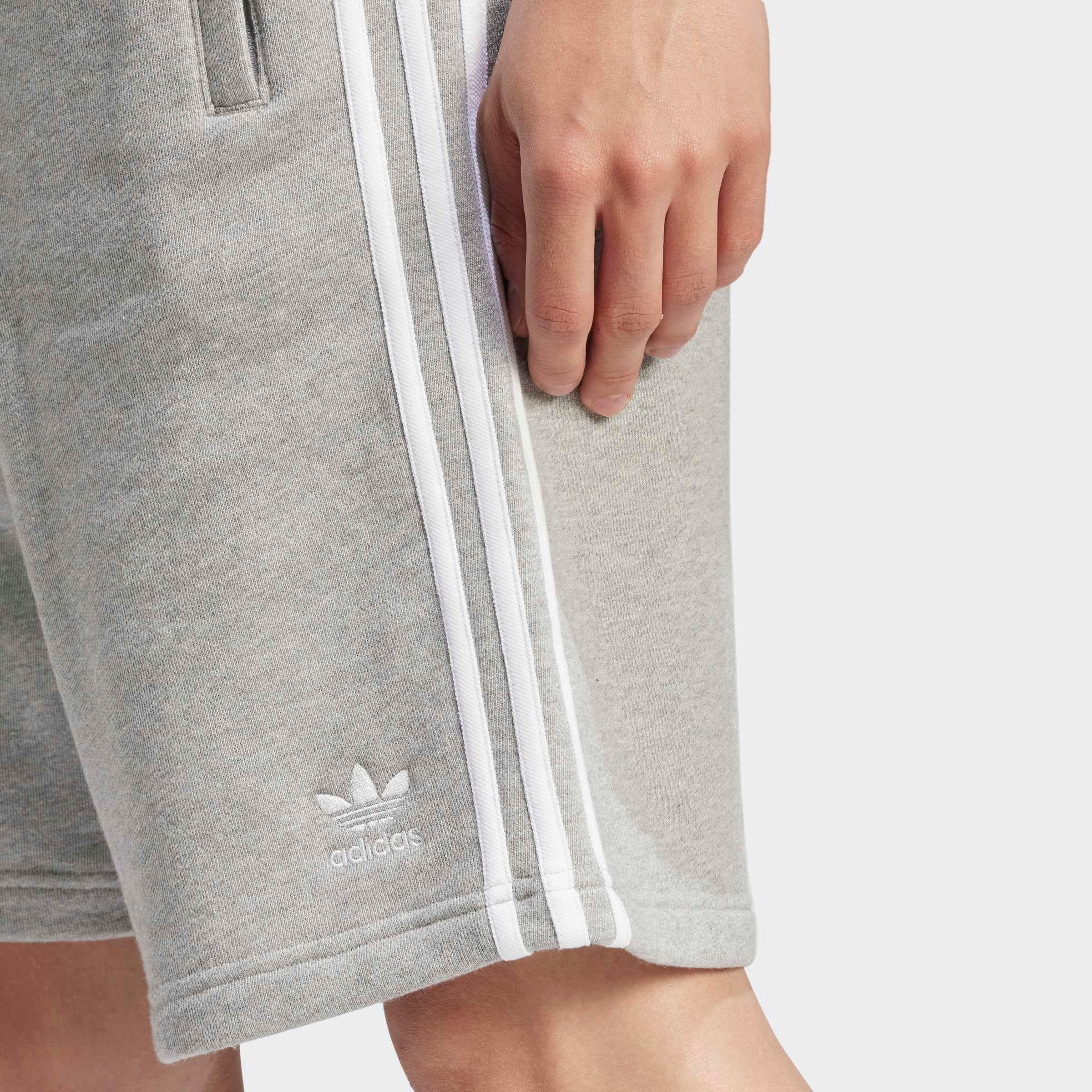 adidas Originals Shorts »3-STRIPE SHORT«, (1 tlg.), Drei Streifen Sweat Shorts aus weichem French-Terry Material