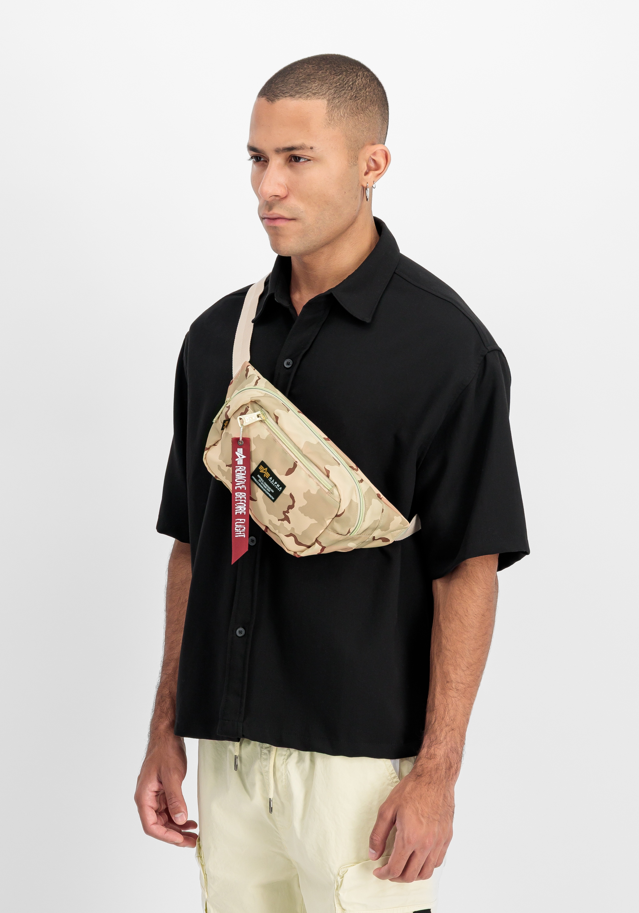 Alpha Industries 1100000002199 "Crew Waist Bag Camo"