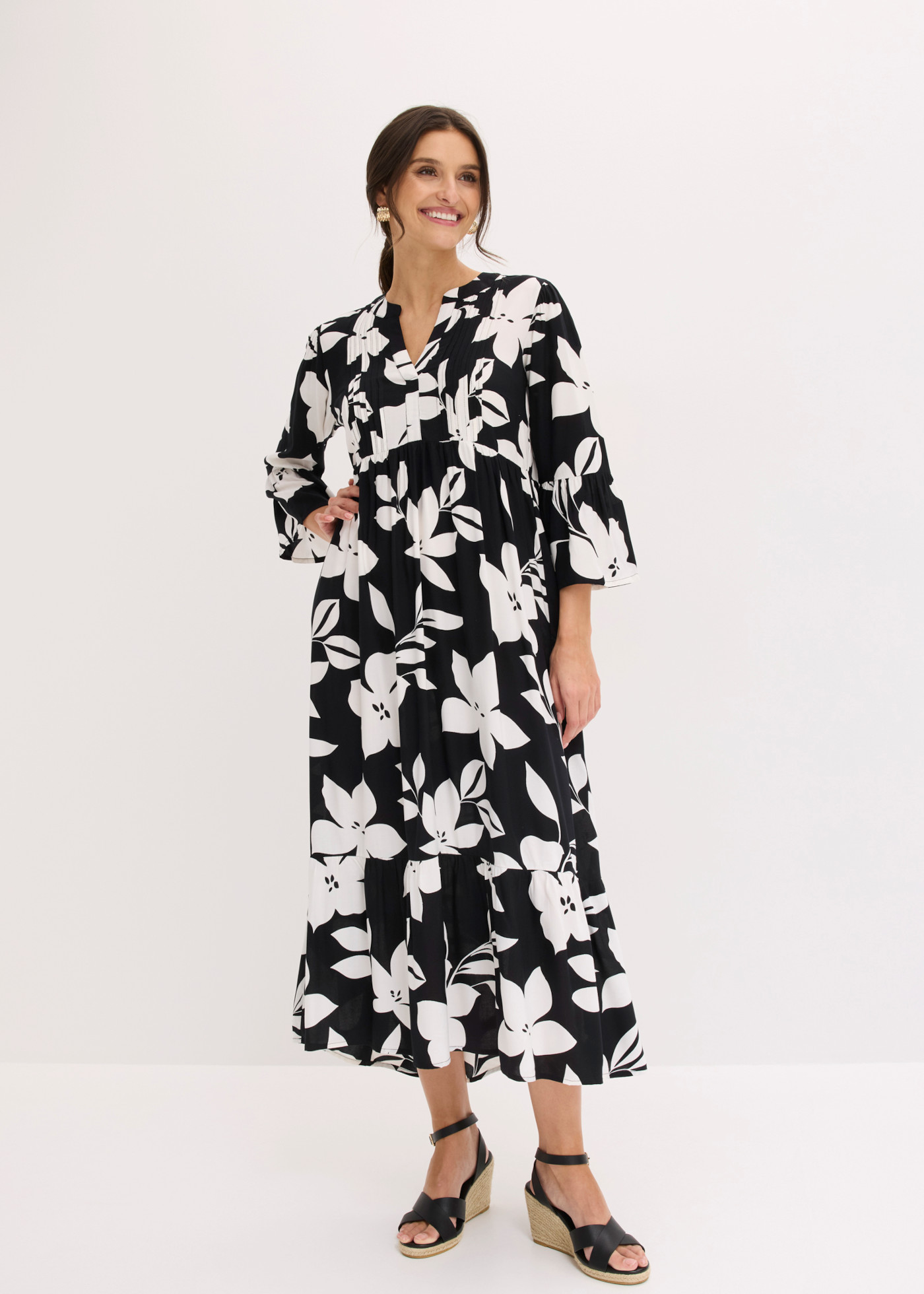 bonprix Maxikleid "Maxikleid aus fließender Viskose" für modischen Auftritt, aus Viskose, A-Linie, 3/4-Ärmel