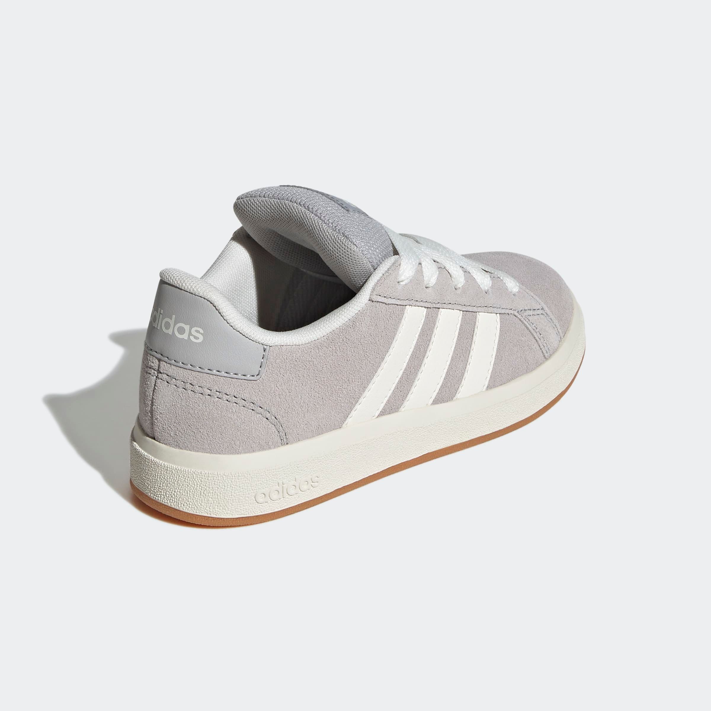 adidas Sportswear Sneaker »GRAND COURT 00S KIDS«, Design auf den Spuren des adidas Superstar