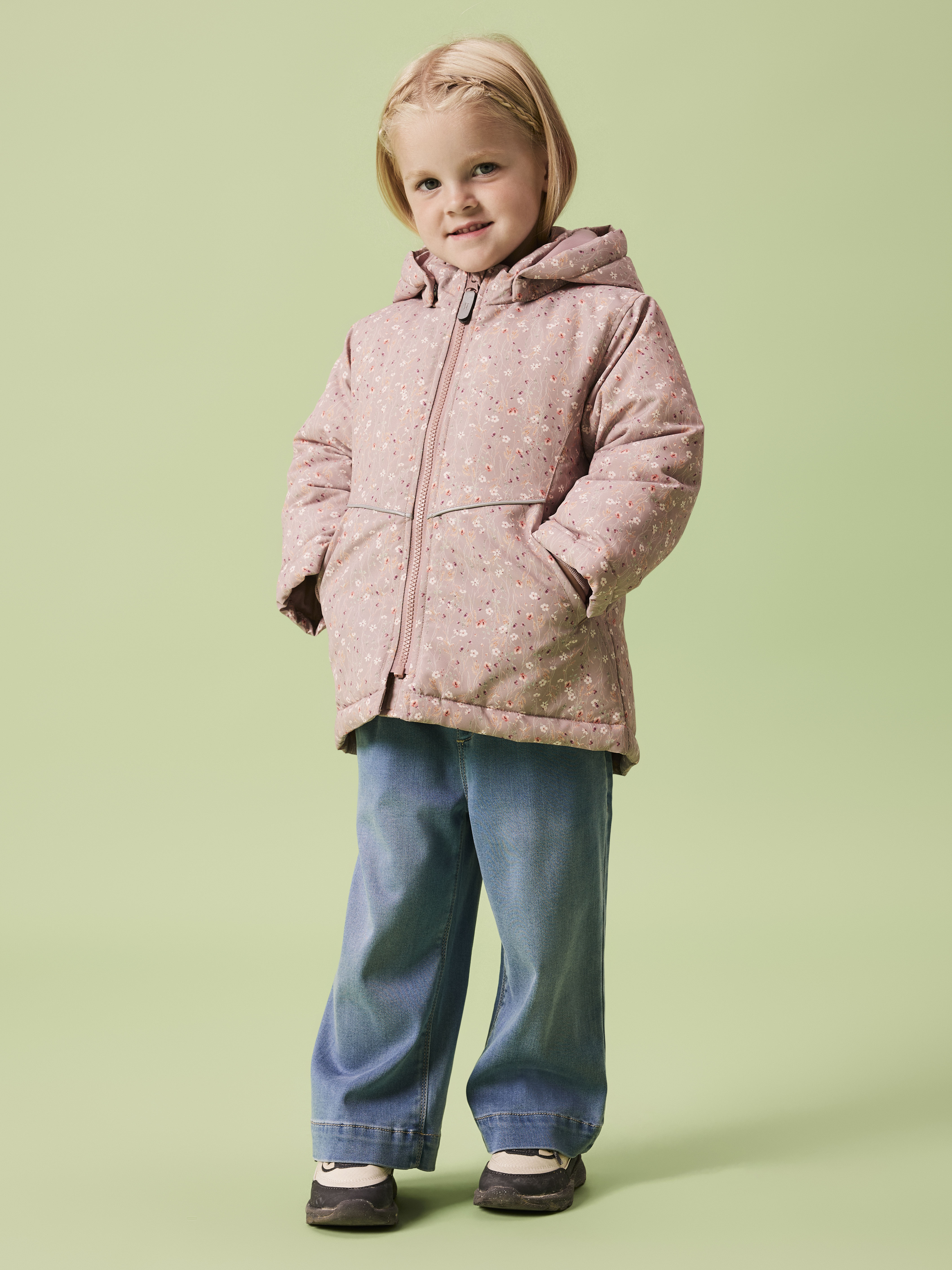 Thumbnail - Name It Outdoorjacke "NMFMAXI PA JACKET AOP NOOS" mit Kapuze mit dekorativen und reflektierenden Details