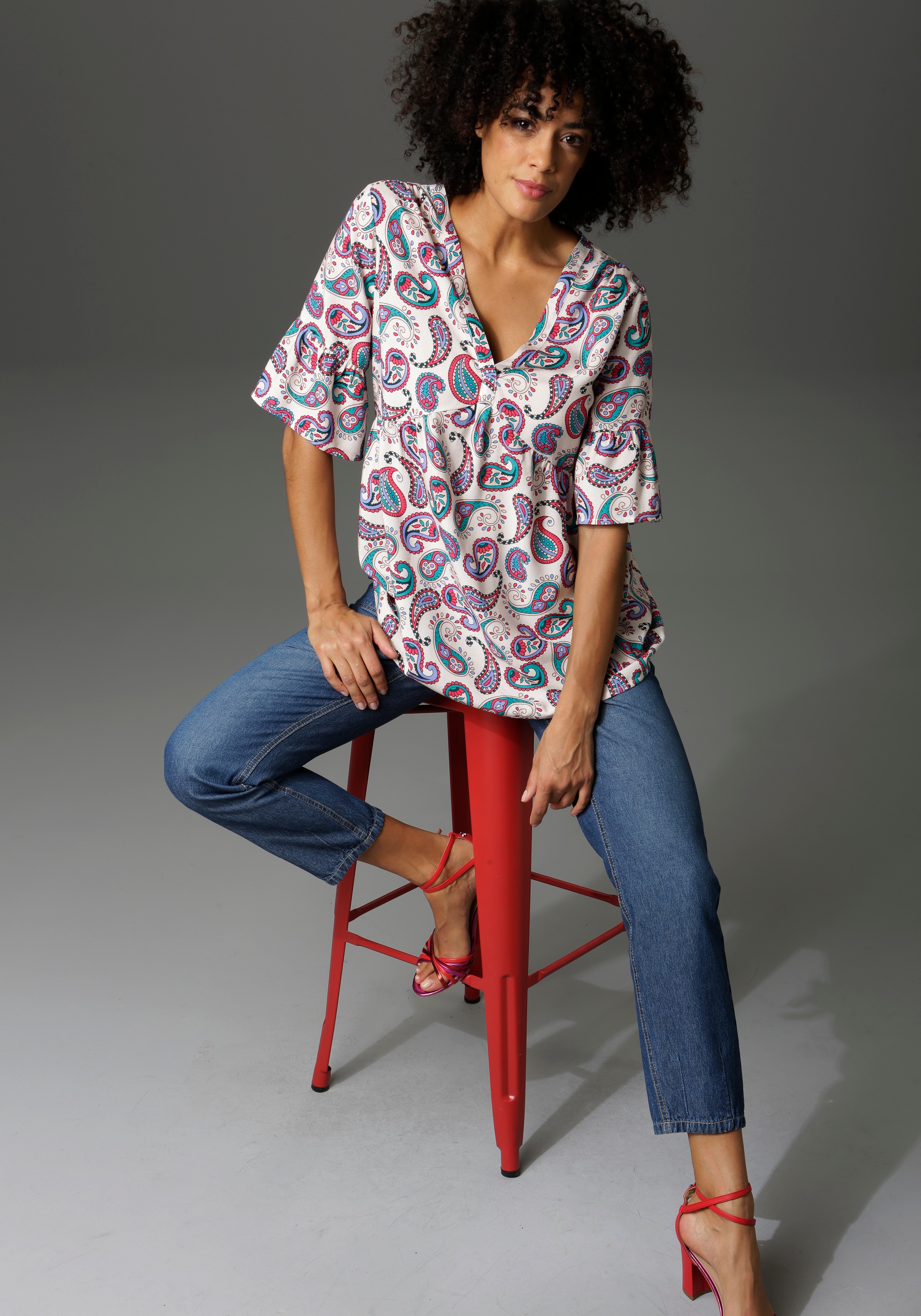 Aniston CASUAL Loose-fit-Jeans, high waist mit bequemen Gummizugbund, Paperbag-Jeans