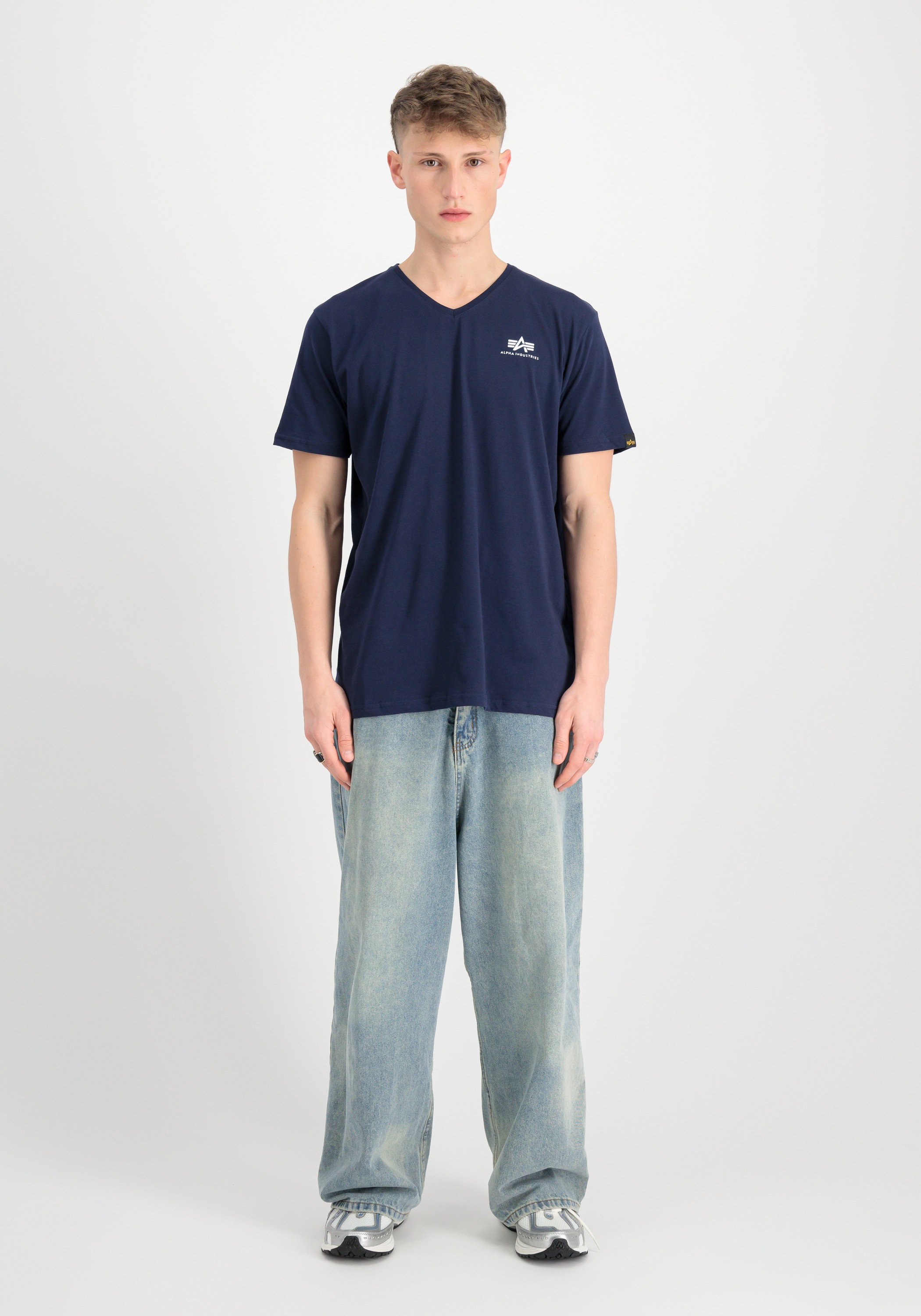 Alpha Industries T-Shirt "Basic V-Neck T-Shirt SL" günstig online kaufen
