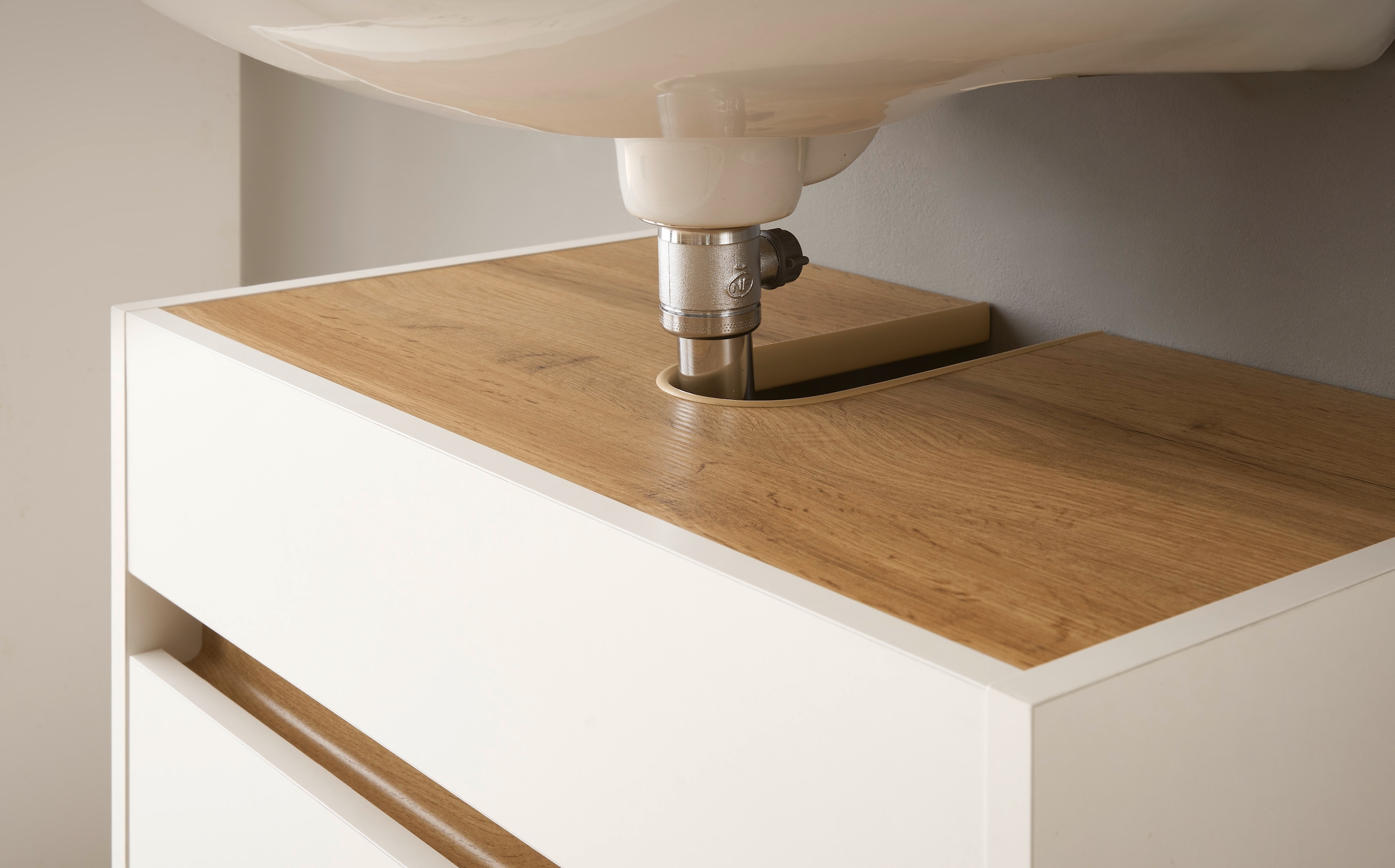 INOSIGN Badmöbel-Set »CITY/ GIRON, Bad im zeitlosen Design, 3-teiliges Badezimmer«, (Set, 3 St.), Badschränke und Spiegel, in zwei Farben verfügbar, viel Stauraum