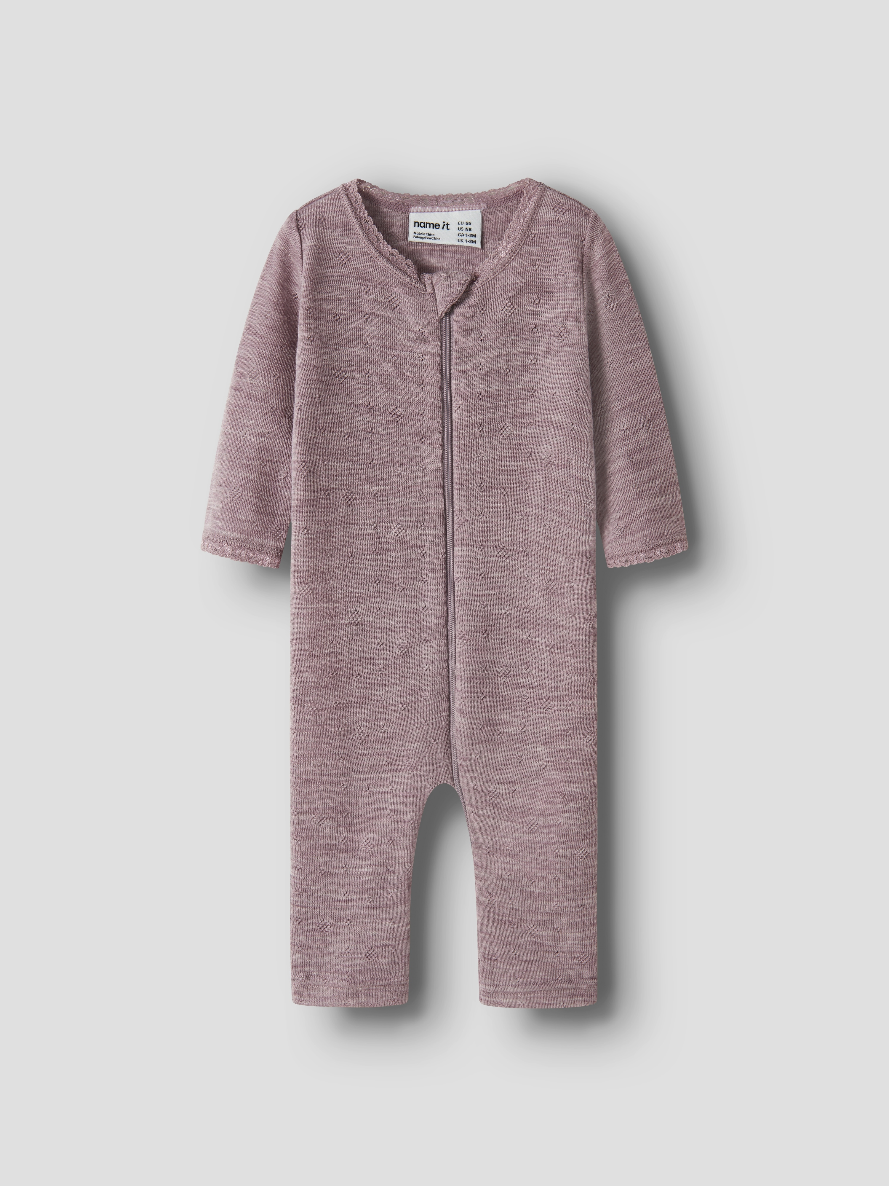 Name It Schlafanzug "NBFWANG WOOL NEEDLE NIGHTSUIT SOLID NOOS" aus Wolle, Regular Fit, mit Reißverschluss und Kinnschutz