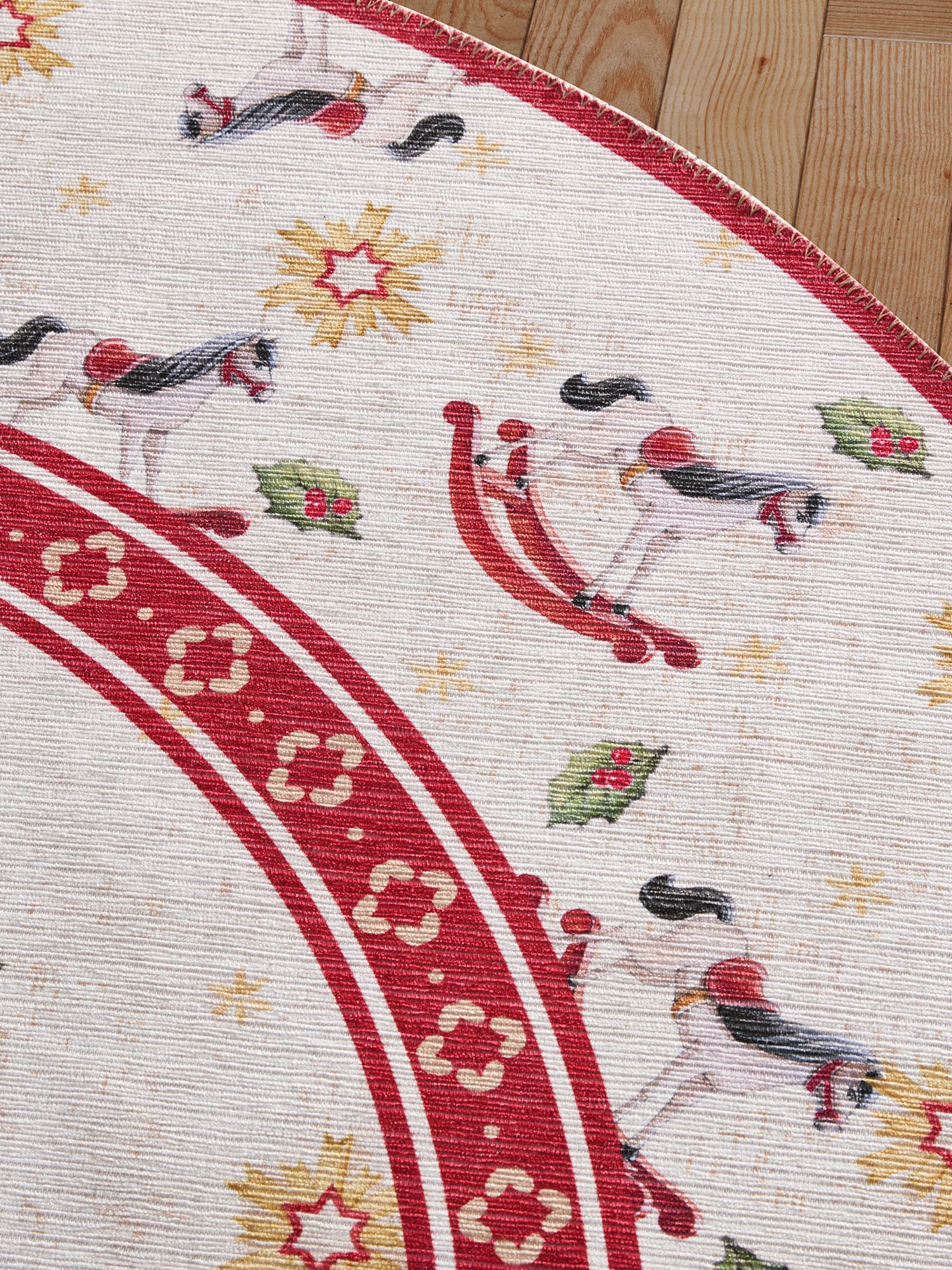 Villeroy & Boch Teppich »Toy's Deleight Limited Edition Rocking Horse«, rund, 3 mm Höhe, Limited Edition, Weihnachten, Wohnzimmer, Baumrock, Waschbar, Rund