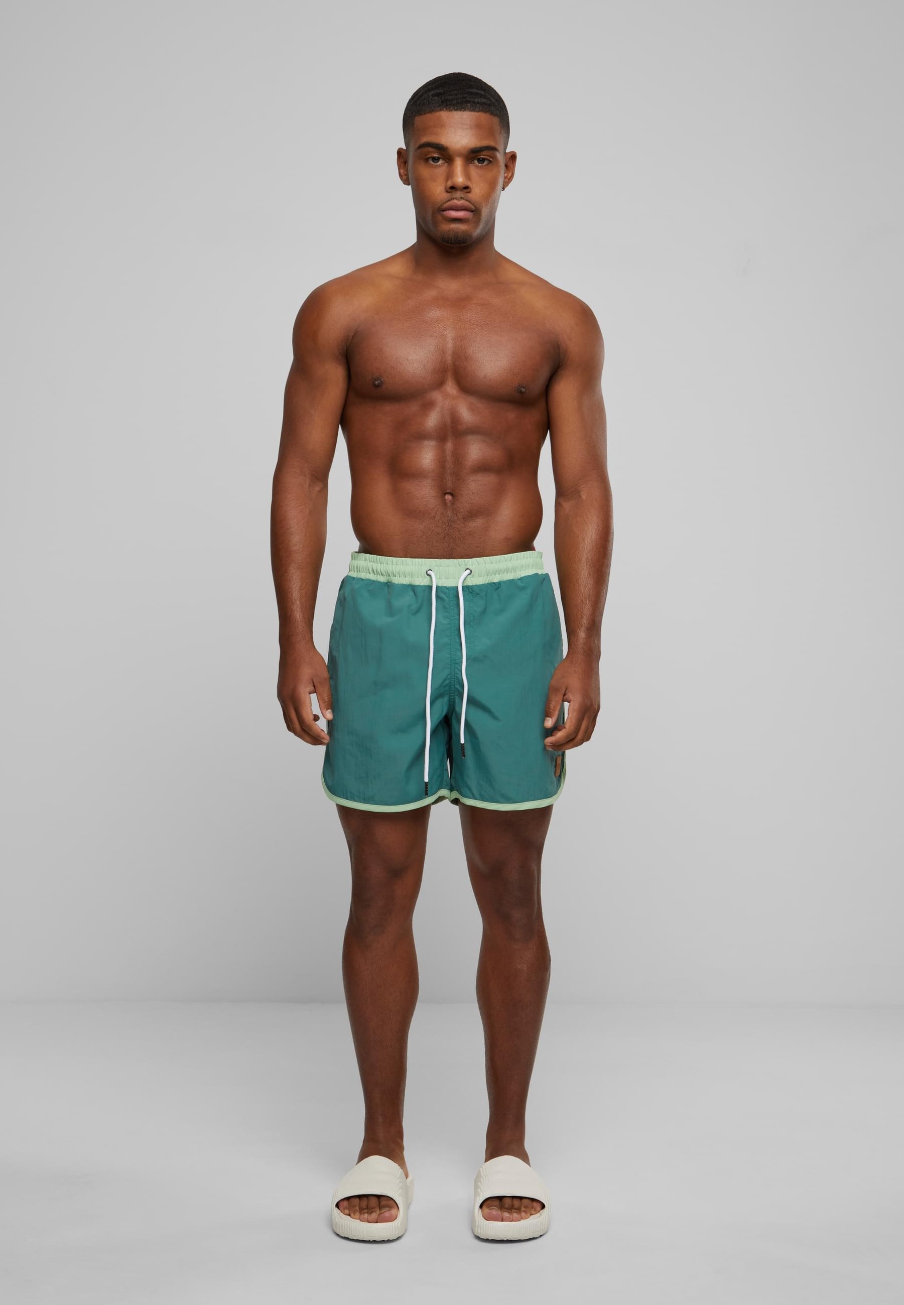 URBAN CLASSICS Badeshorts »Urban Classics Herren Retro Swimshorts«