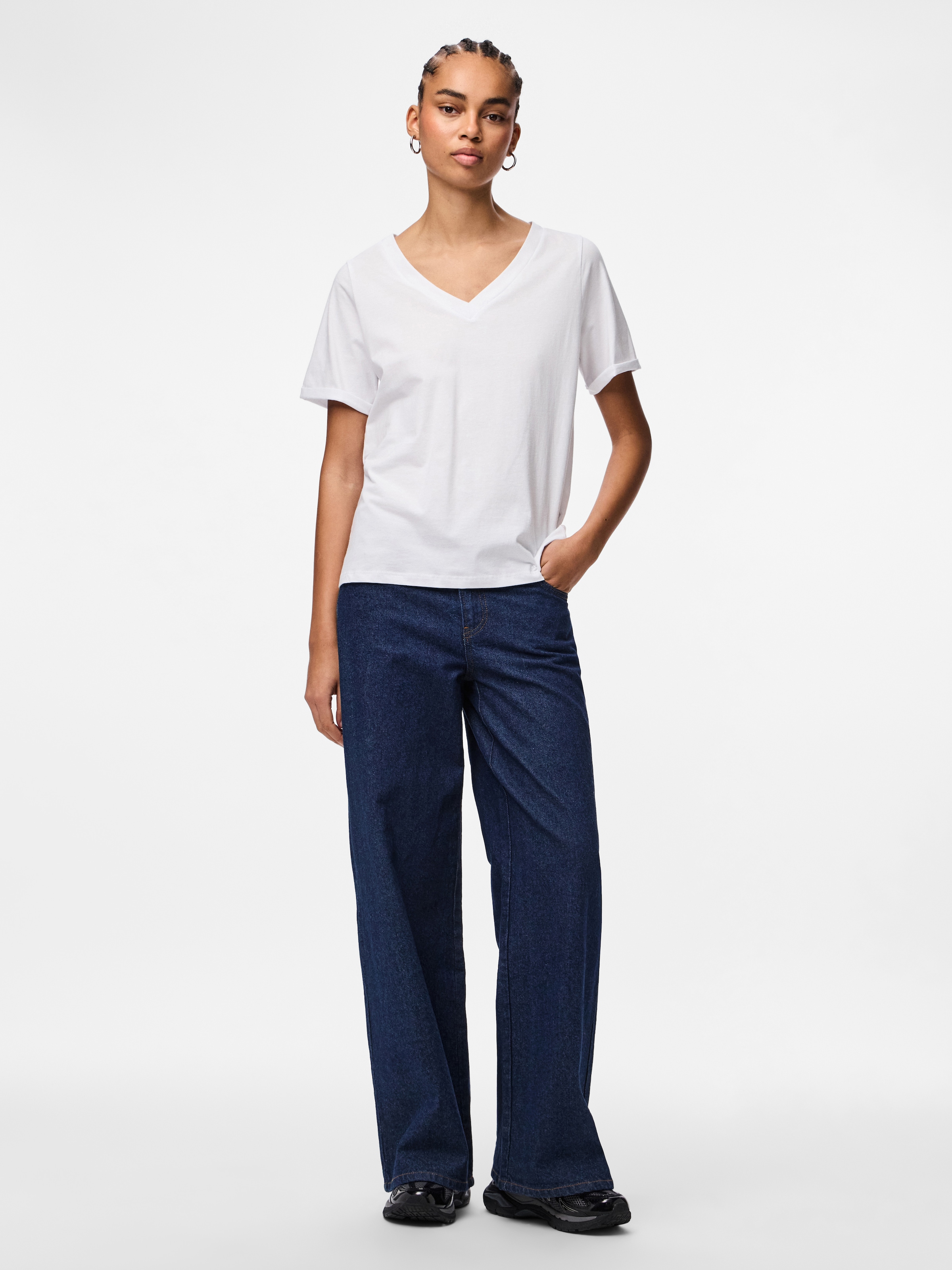 pieces Kurzarmshirt »PCRIA SS V-NECK SOLID TEE JRS NOOS BC« Baumwolle, regular fit