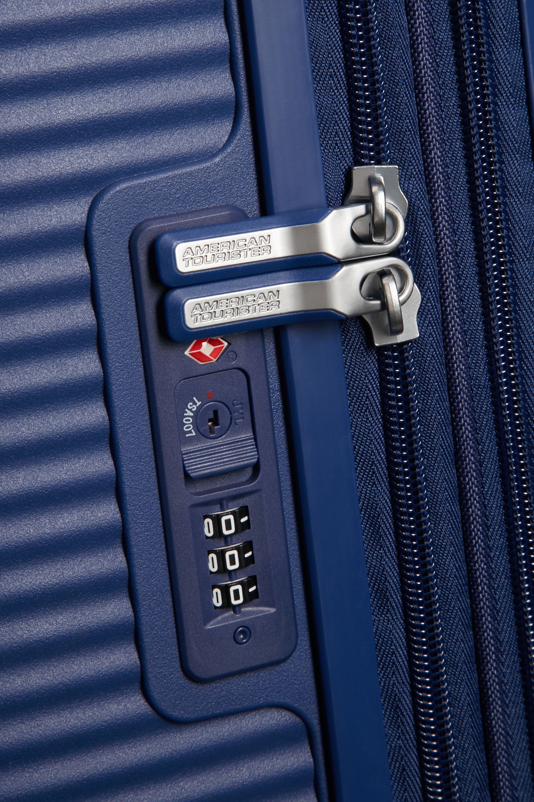 American Tourister® Hartschalen-Trolley »SOUNDBOX, in verschiedenen Farben und Größen«, 4 Rollen, Reisekoffer Trolley Aufgabegepäck TSA-Zahlenschloss Volumenerweiterung