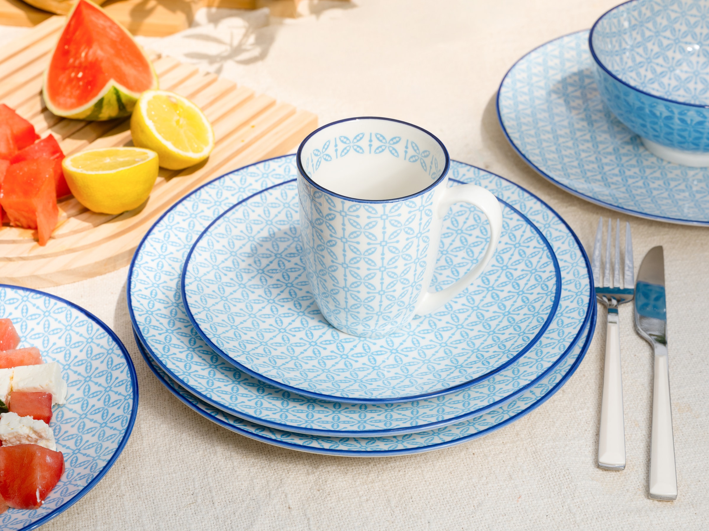 CreaTable Kombiservice »Mediterran, Service 16-tlg.« Mediterraner Flair, Traditionell keramische Motive