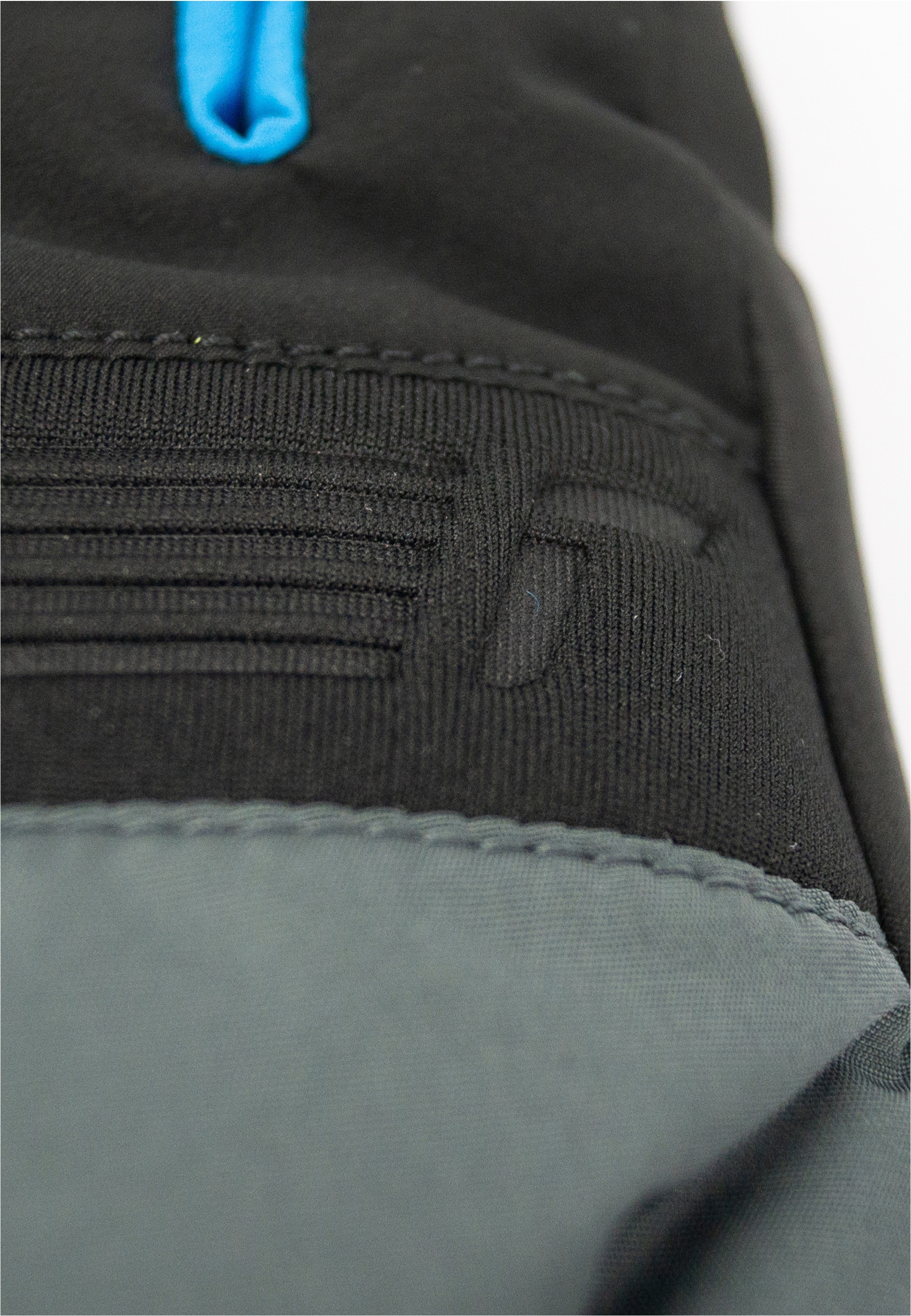 Reusch Skihandschuhe »Bradley R-TEX® XT«, in schickem Design