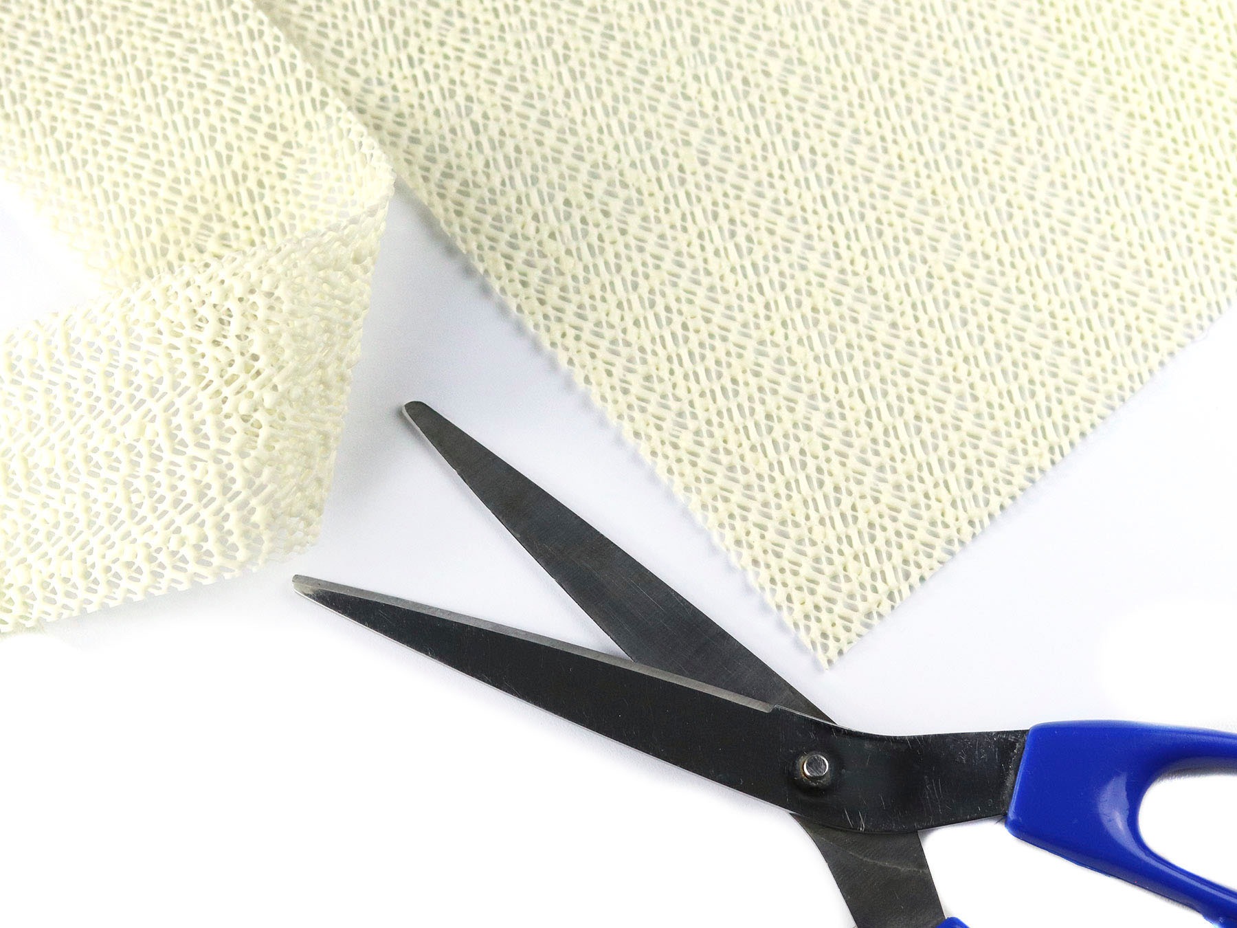 Thumbnail - Primaflor-Ideen in Textil Antirutsch Teppichunterlage "STRUKTUR", Gitter-Rutschunterlage mit Gleitschutz, individuell zu...