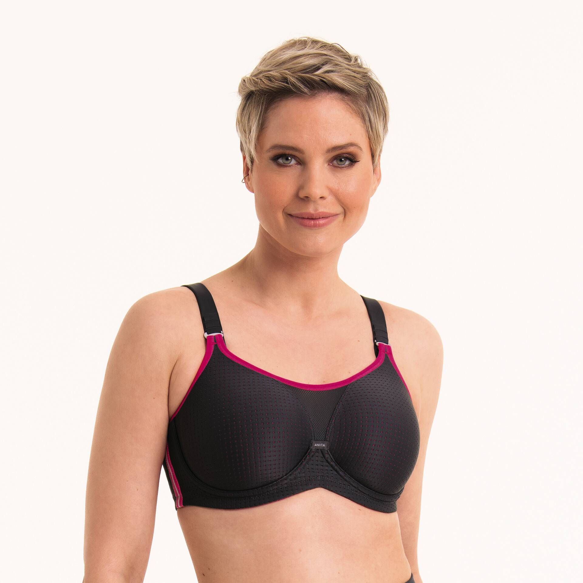 Anita Active "performance wireX" nahtlose Cups, extrem flache Nähte, 3/4 Bügel, atmungsaktiv