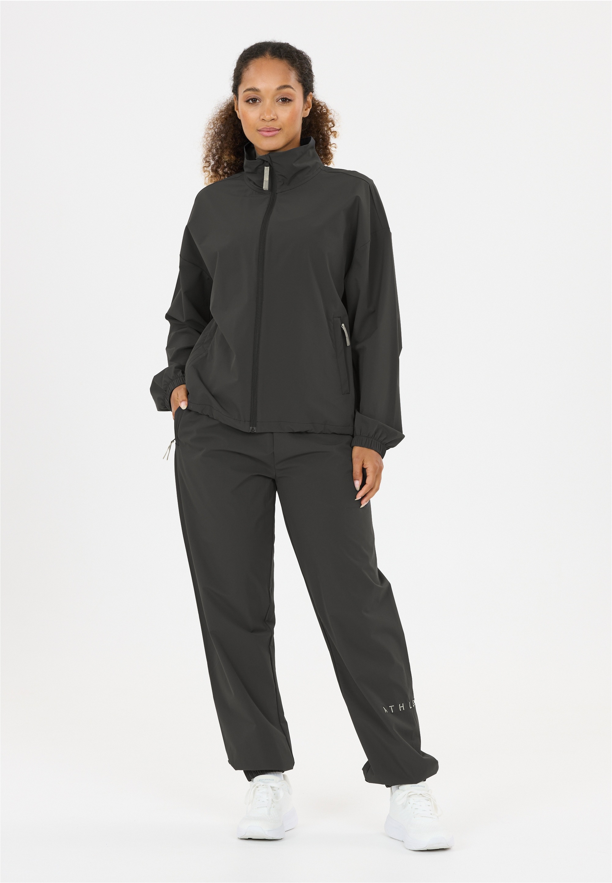 ATHLECIA Sweathose »Shiena«  mit atmungsaktivem Material